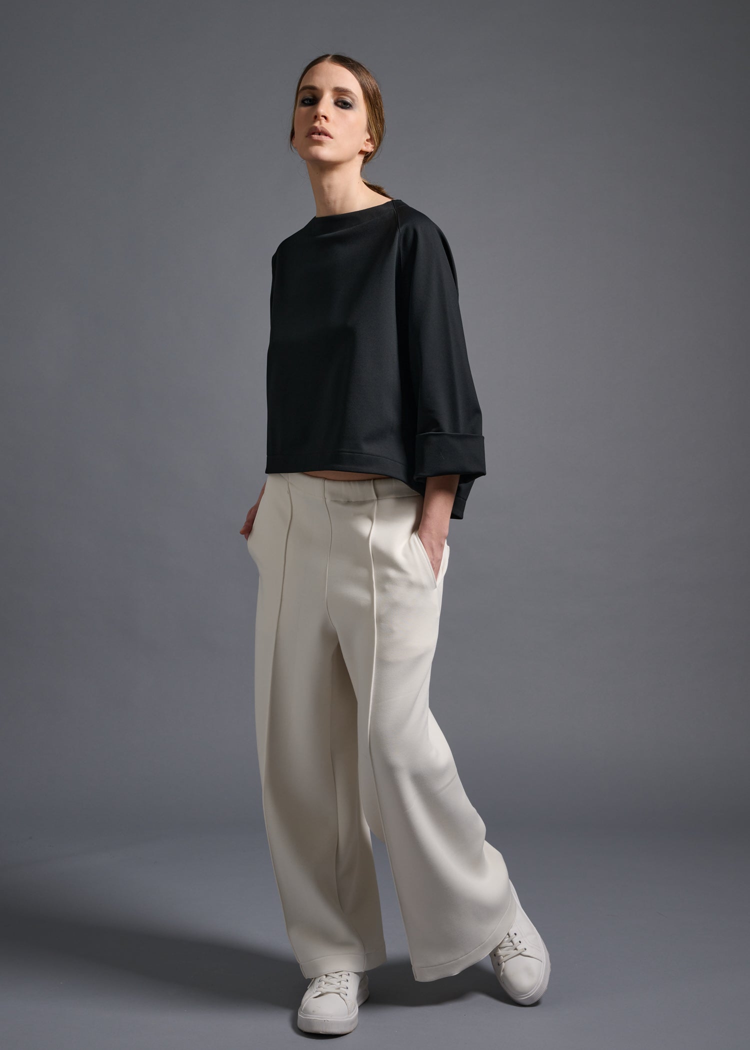 raglan sleeve short top, black, cogthebigsmoke, one size fits all, sustainable fashion, less is more, made in Japan, quiet luxury, minimalist
