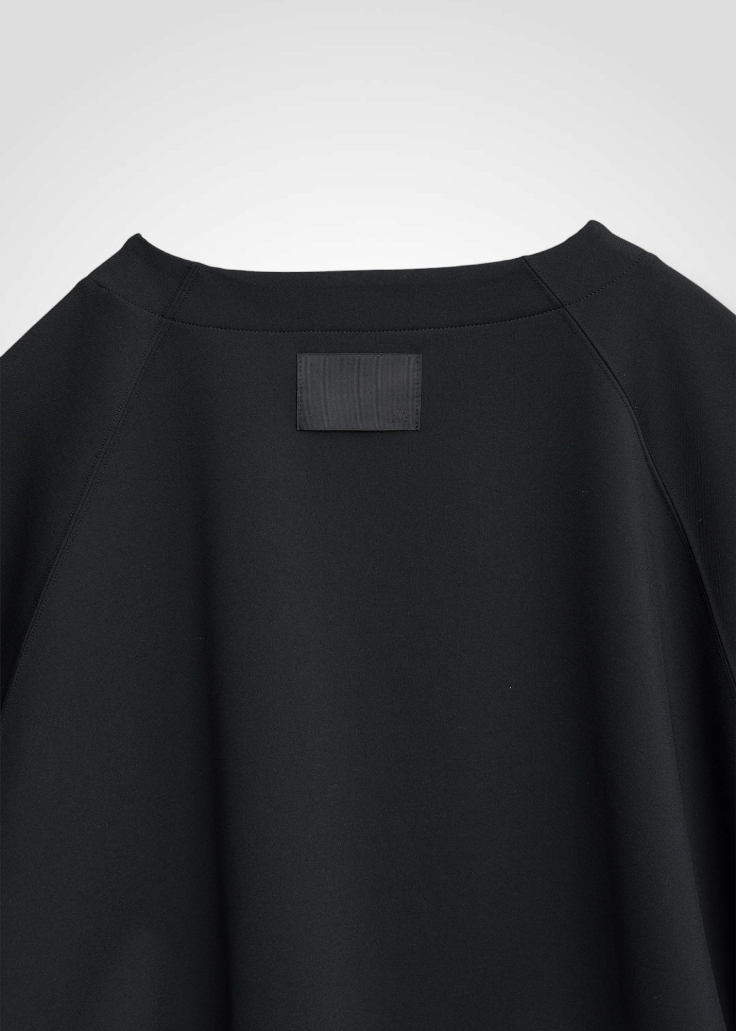 11 MELODY RAGLAN TOP / DOUBLE FACE SUITING - C13