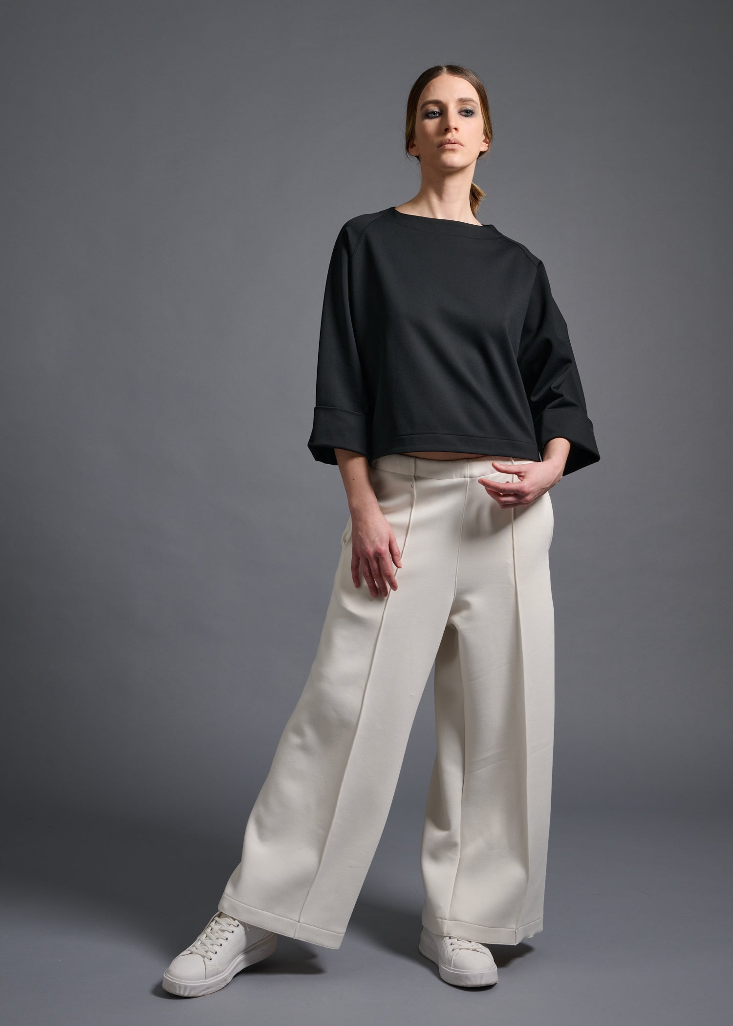 raglan sleeve short top, black, cogthebigsmoke, one size fits all, sustainable fashion, less is more, made in Japan, quiet luxury, minimalist