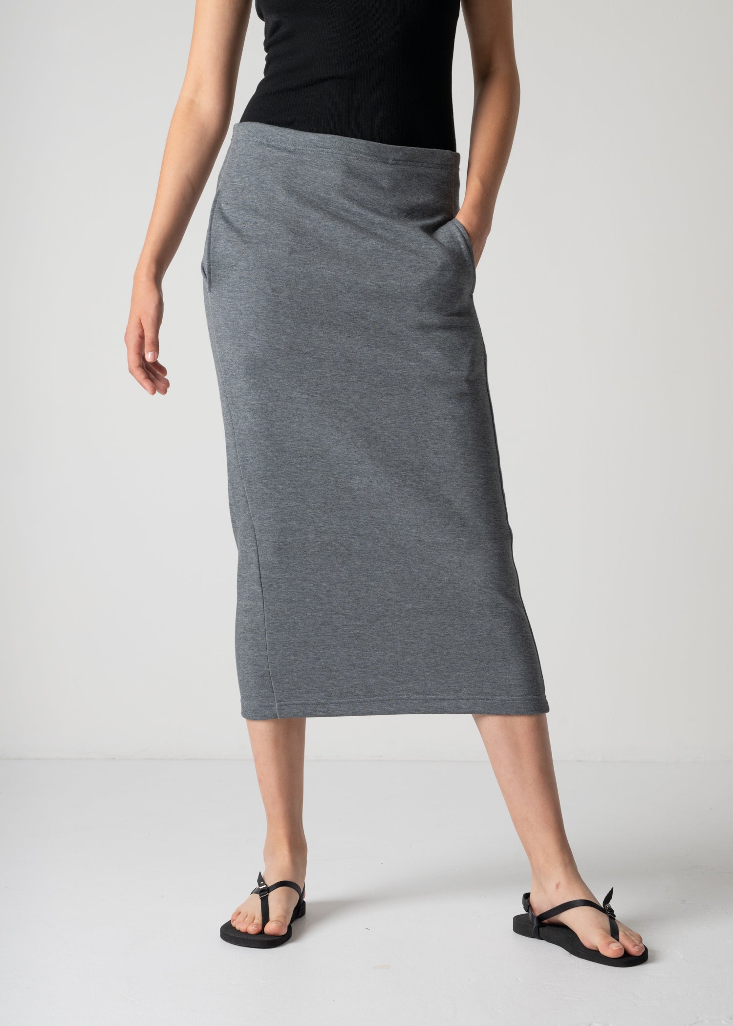 pencil skirt, charcoal, cogthebigsmoke, one size fits all, sustainable fashion, less is more, made in Japan, quiet luxury, minimalist