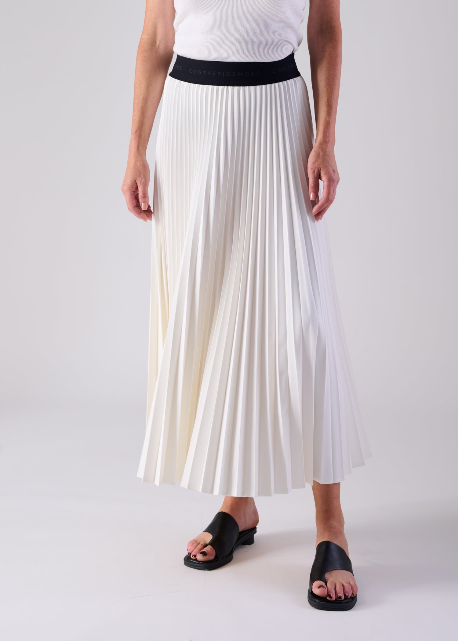NESSA ACCORDION PLEATED SKIRT, Elasticated waistband, Made in