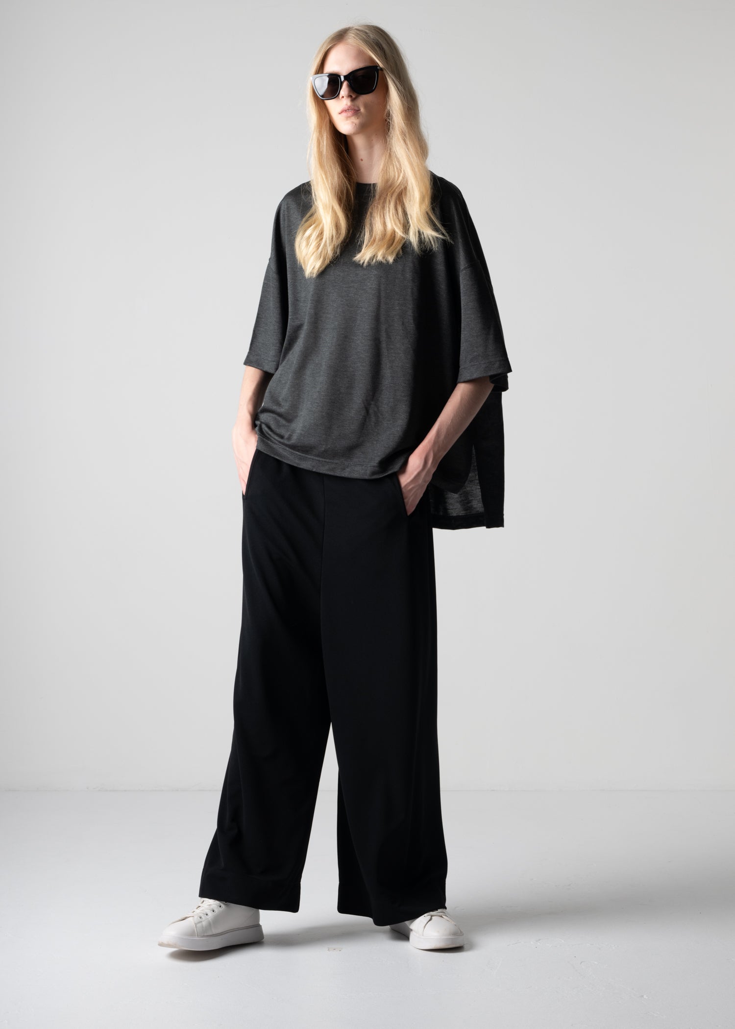 Oversized T-shirt, charcoal, cogthebigsmoke, one size fits all, sustainable fashion, less is more, made in Japan, quiet luxury, minimalist