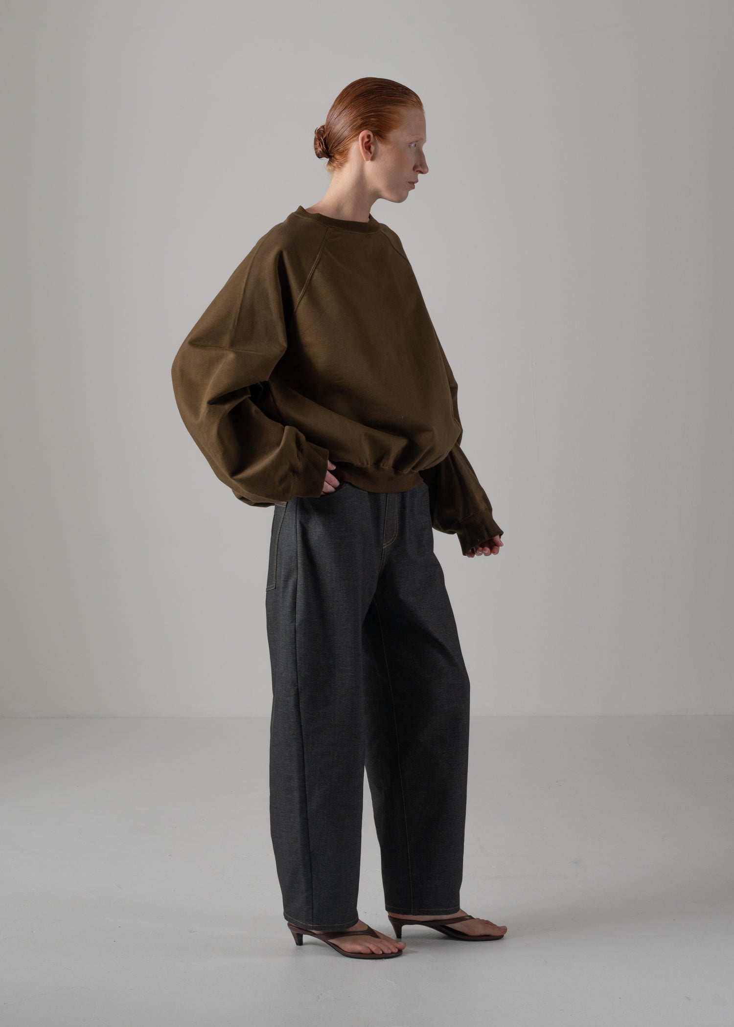 LEILA WIDE CUFF SWEAT SHIRT, Oversized sweatshirt, Made in Japan