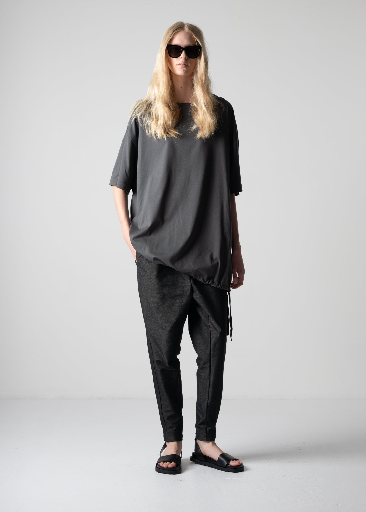 oversized T-shirt, coal, cogthebigsmoke, one size fits all, sustainable fashion, less is more, made in Japan, quiet luxury, minimalist