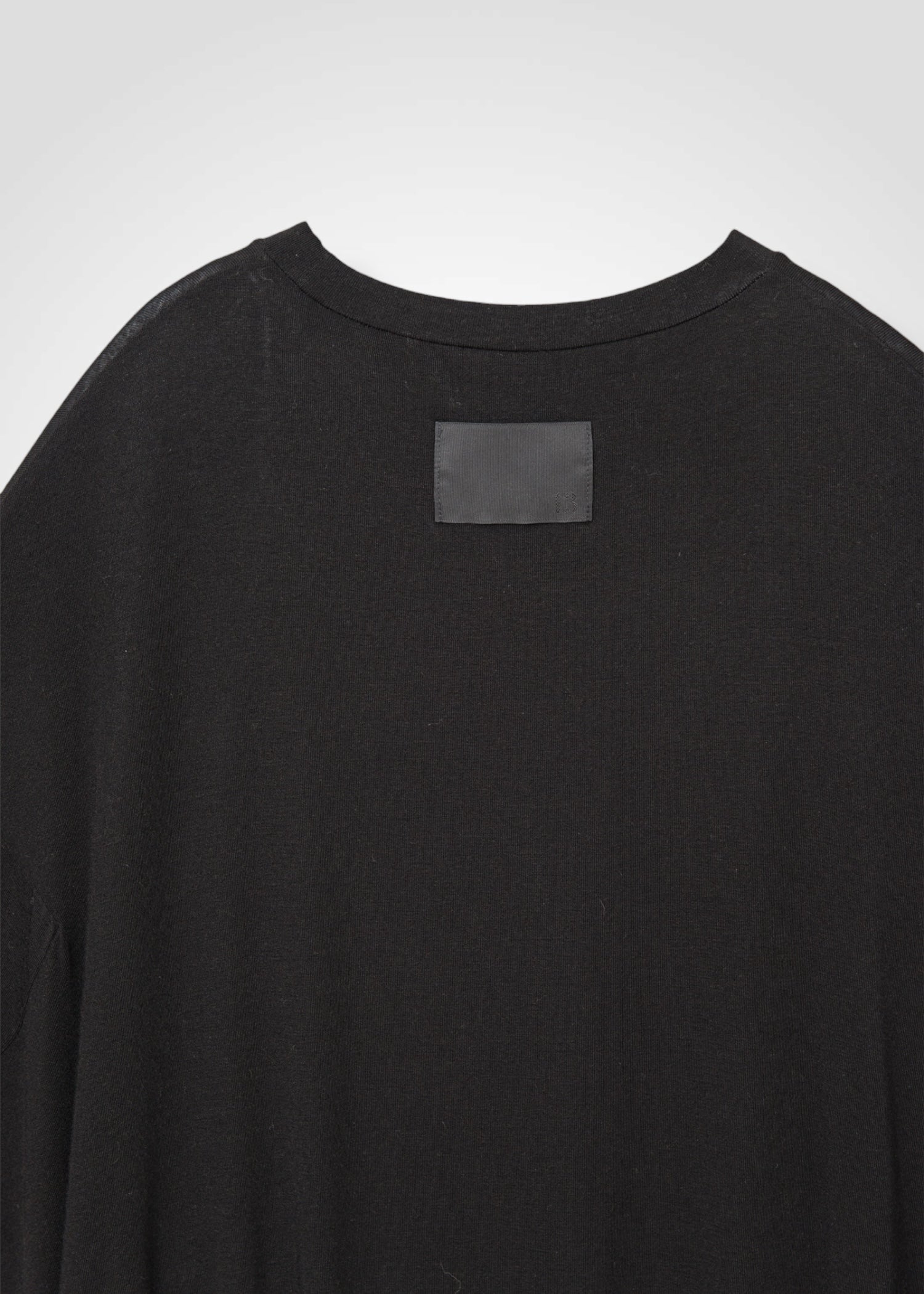 03 MACY NARROW SLV CREW NECK TOP / TENCEL CASHIMER PLAIN JERSEY - C13