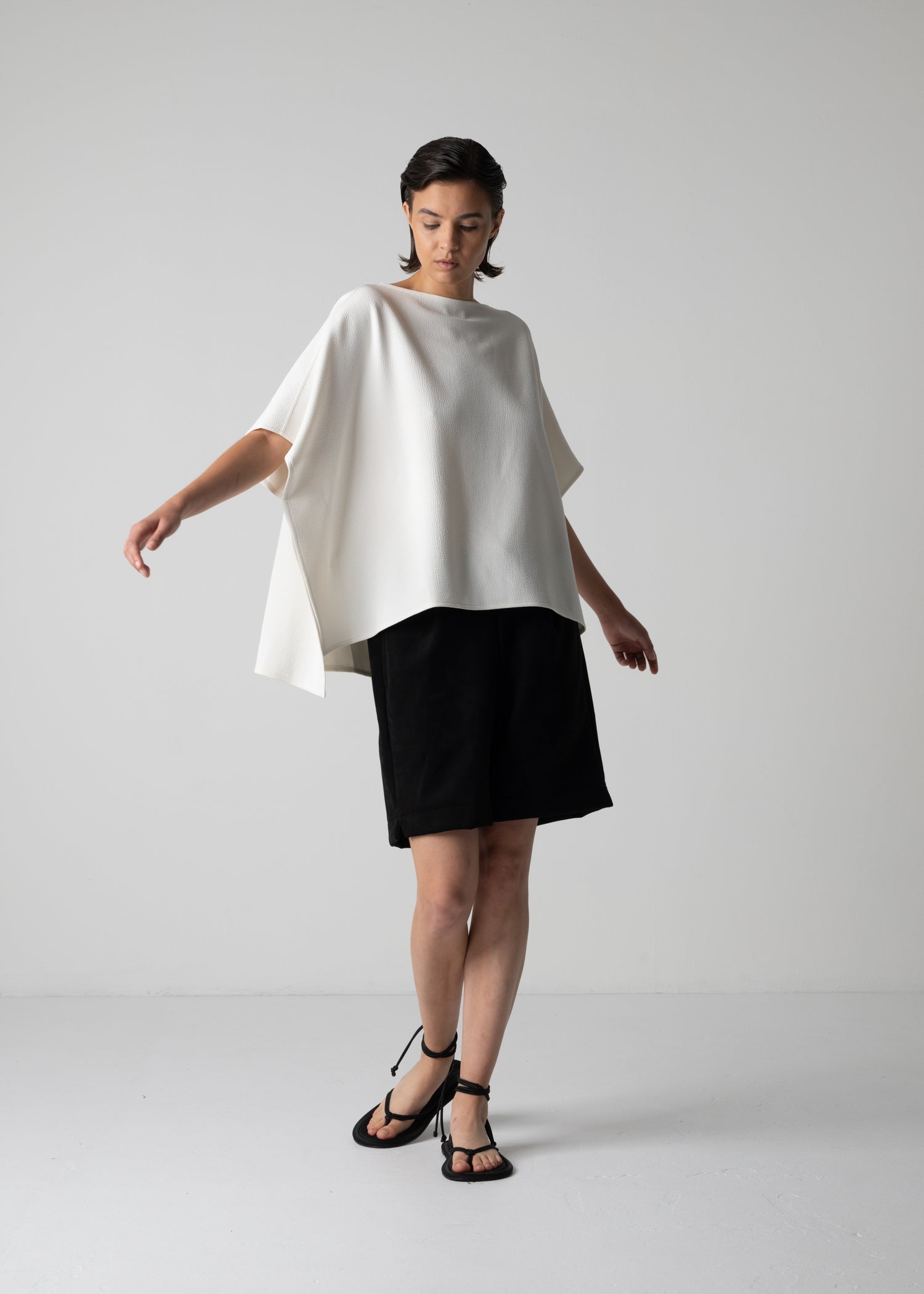 half sleeve top, white, cogthebigsmoke, one size fits all, sustainable fashion, less is more, made in Japan, quiet luxury, minimalist