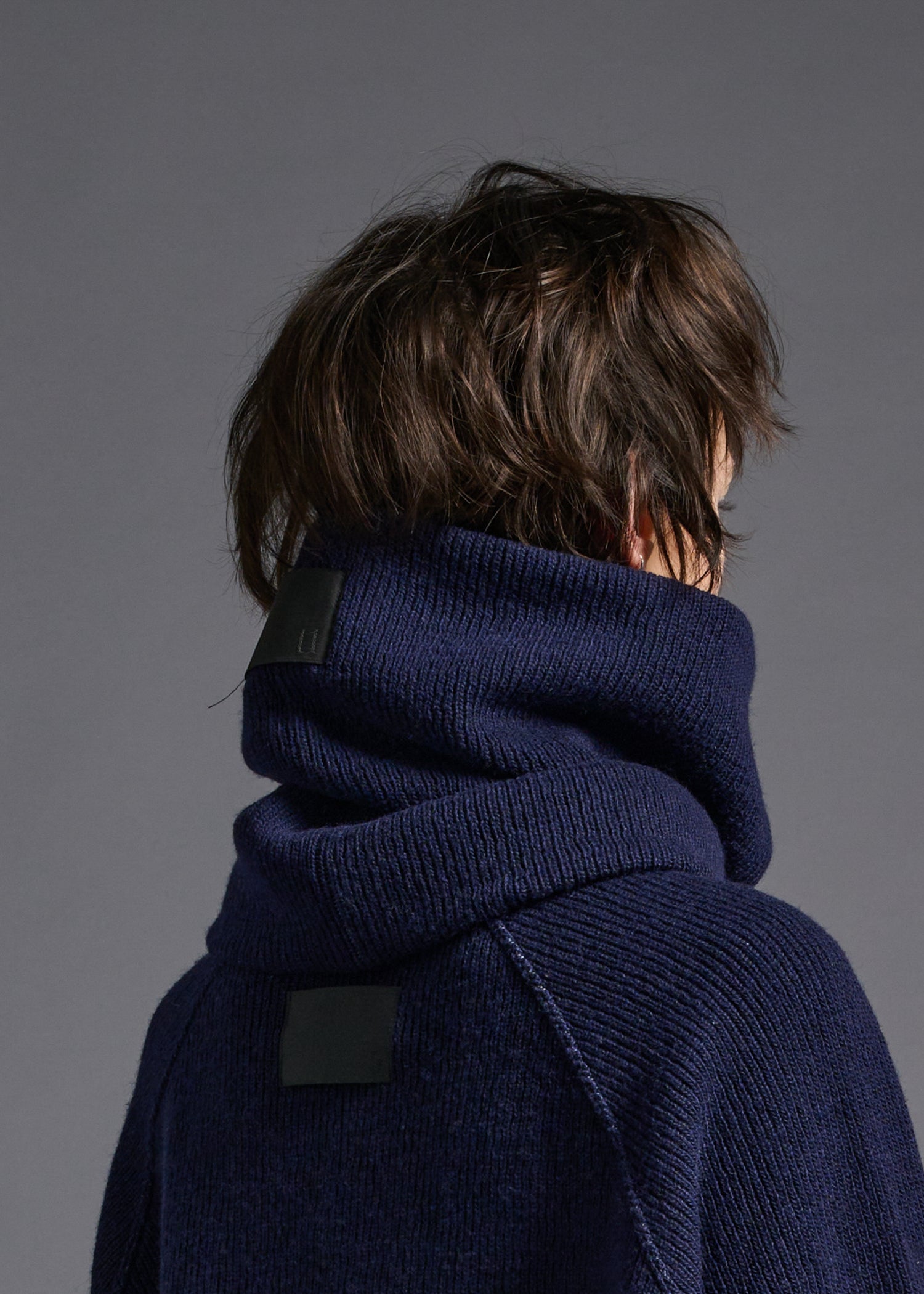 Simple tubular snood, navy, cogthebigsmoke, one size fits all, sustainable fashion, less is more, made in Japan, quiet luxury, minimalist