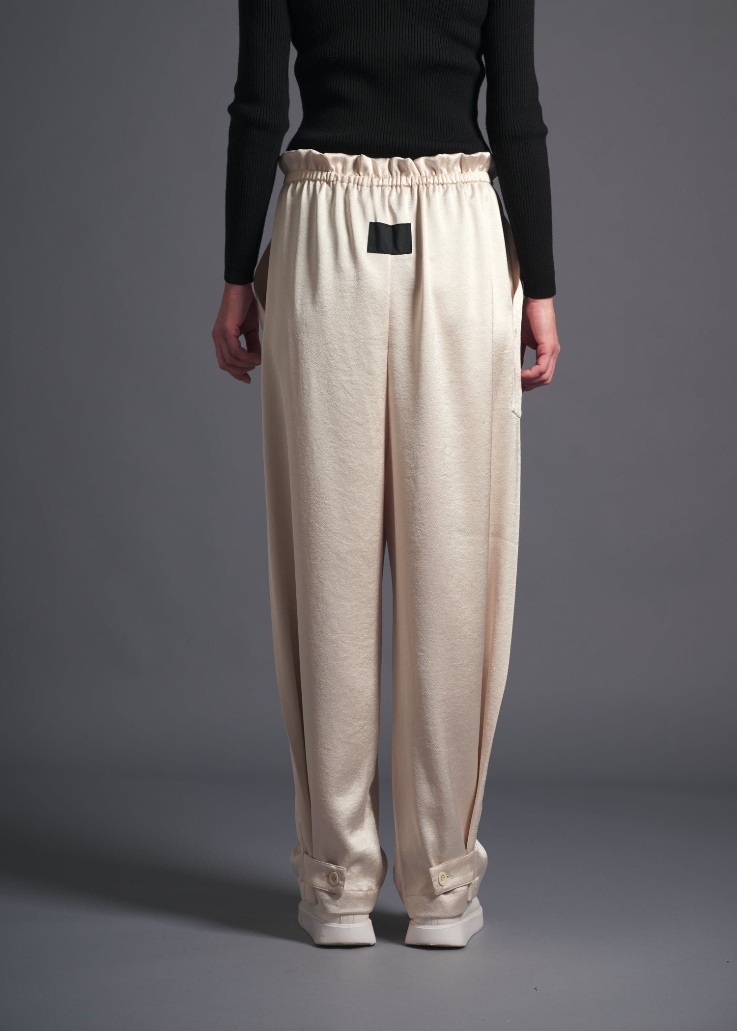 Wide leg cargo trousers, oat, cogthebigsmoke, one size fits all, sustainable fashion, less is more, made in Japan, quiet luxury, minimalist