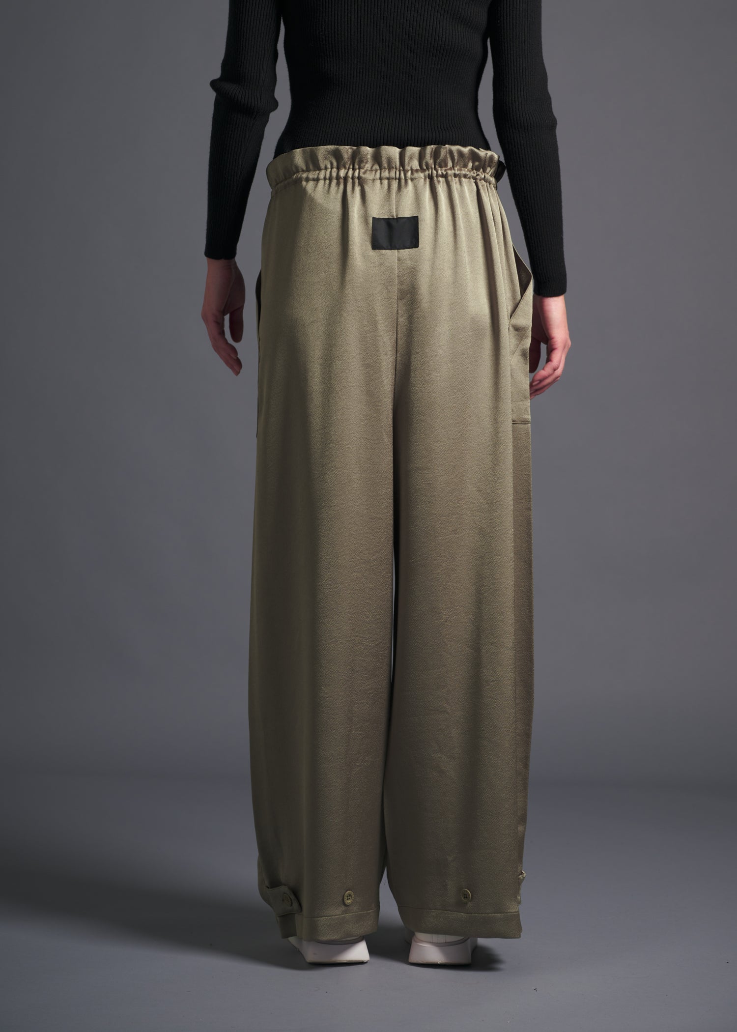 Wide leg cargo trousers, sage, cogthebigsmoke, one size fits all, sustainable fashion, less is more, made in Japan, quiet luxury, minimalist