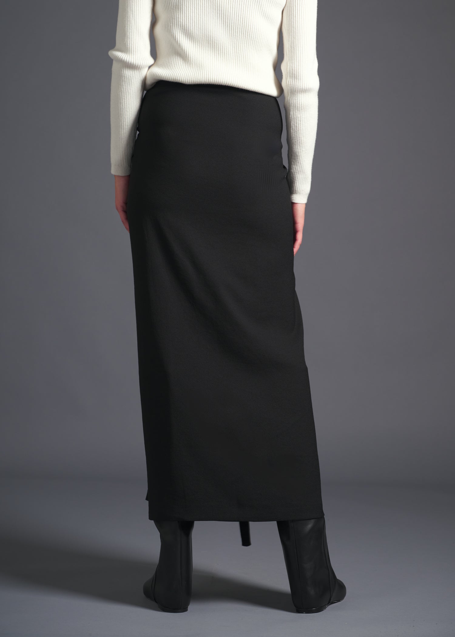 3-way wrap skirt, black, cogthebigsmoke, one size fits all, sustainable fashion, less is more, made in Japan, quiet luxury, minimalist