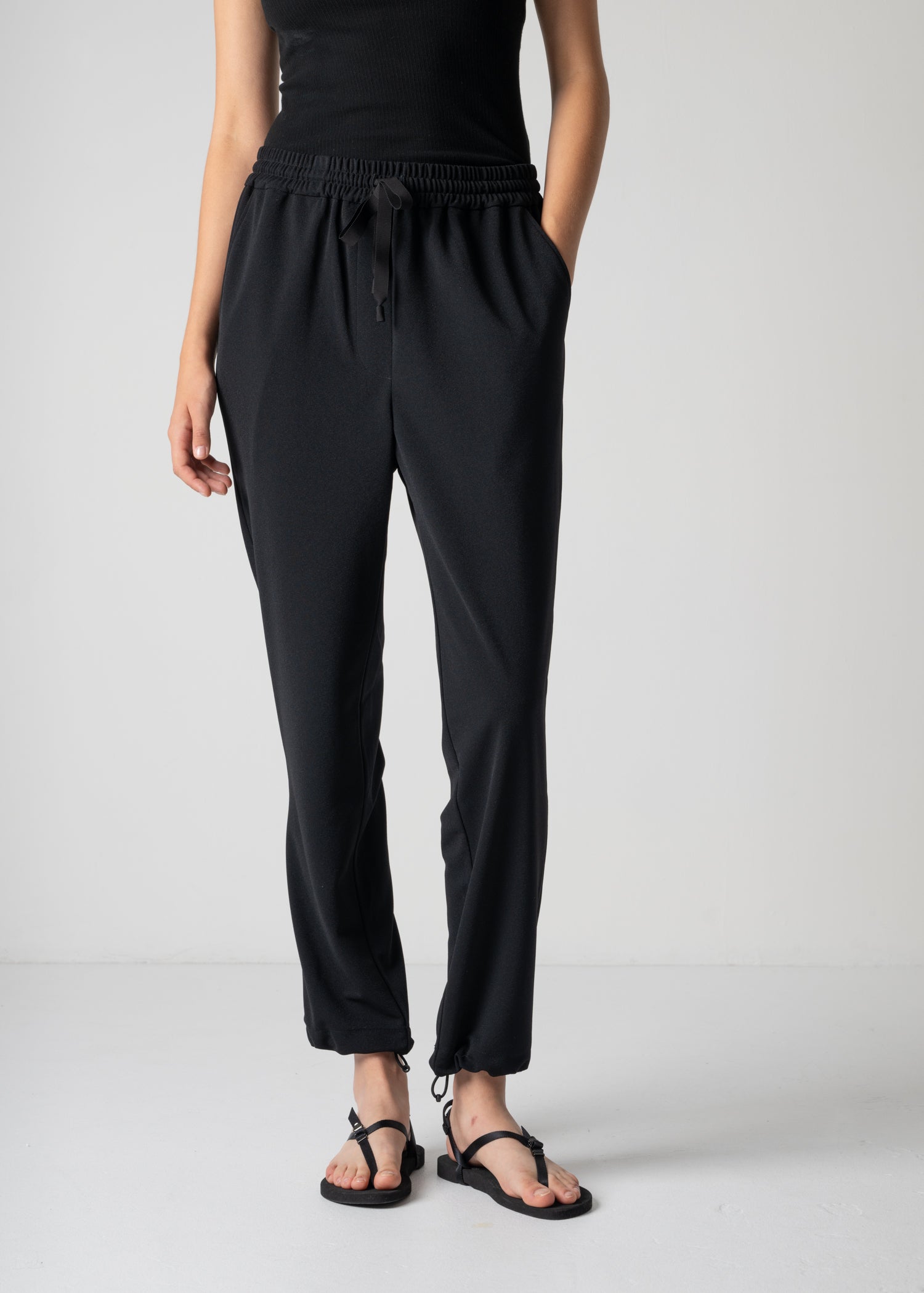loose-fitting trousers, black, cogthebigsmoke, one size fits all, sustainable fashion, less is more, made in Japan, quiet luxury, minimalist