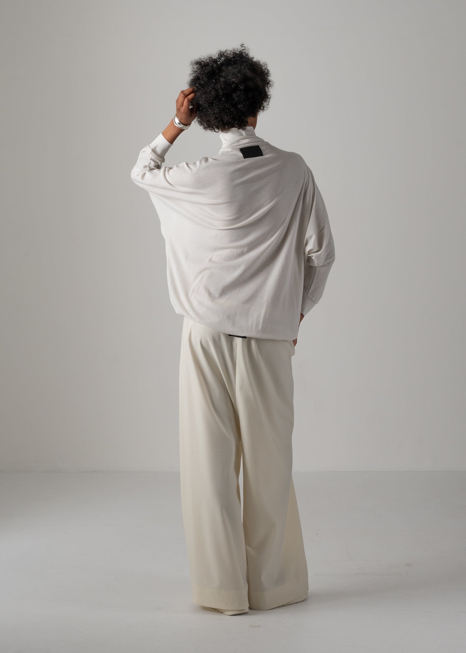 10 NAIA BOTTLE NECK TOP / SUPER LIGHT COTTON JERSEY - C14