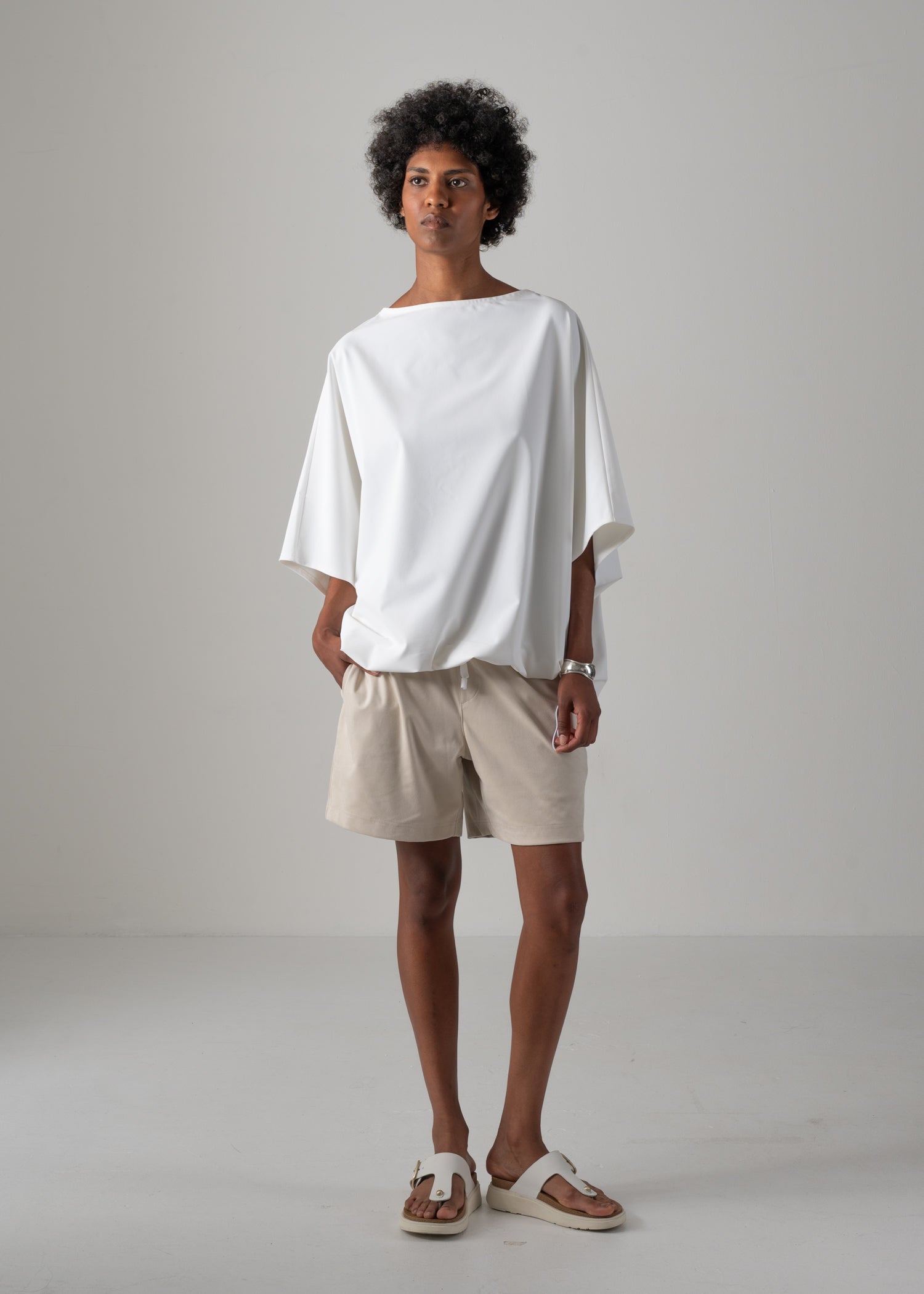 トップス THE SHISHIKUI holed north / WHITE holed topp / BLACK – SHISHIKUI