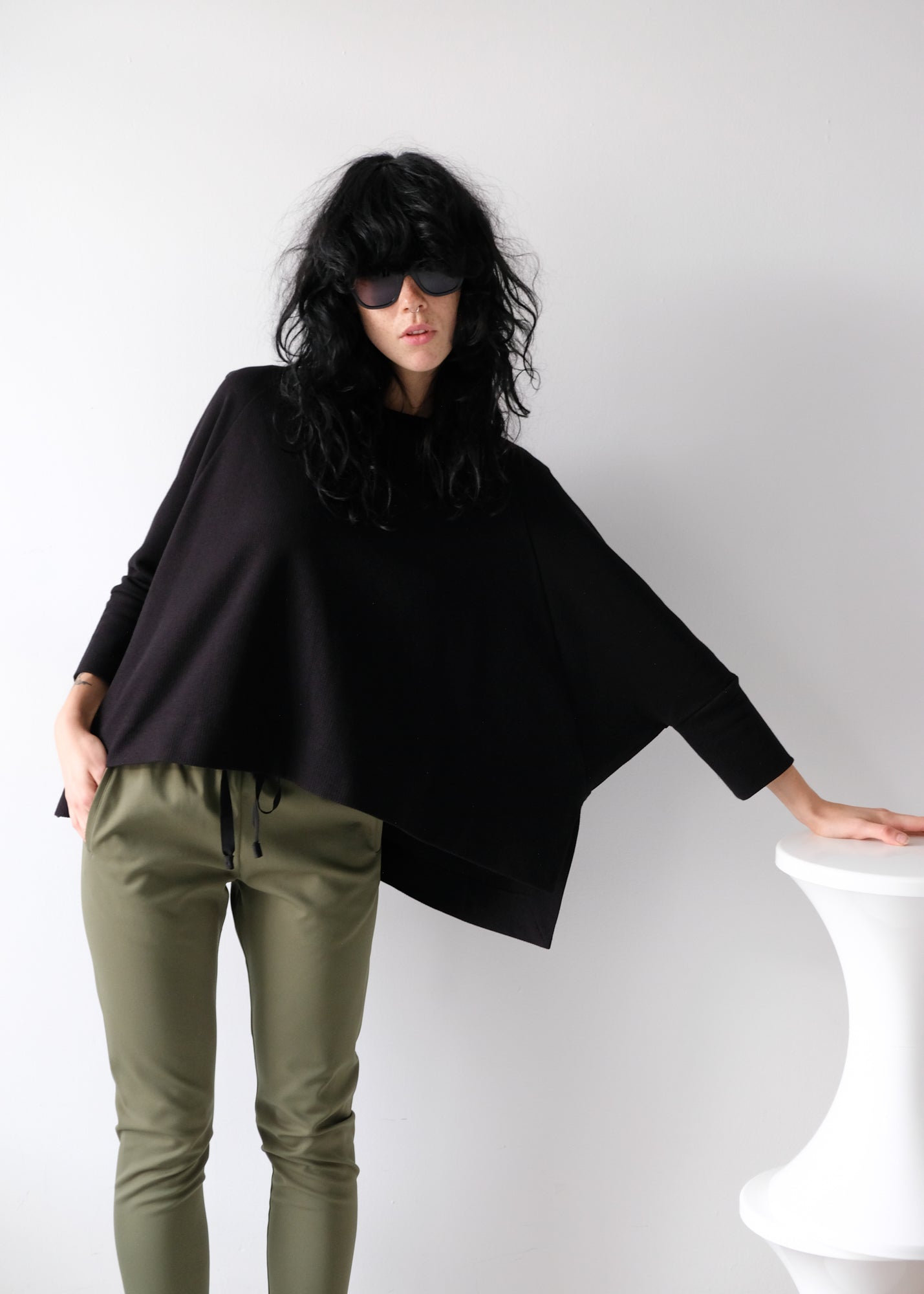COGTHEBIGSMOKE ISADORA CREW NECK グレー item334034578901-1-3.jpg