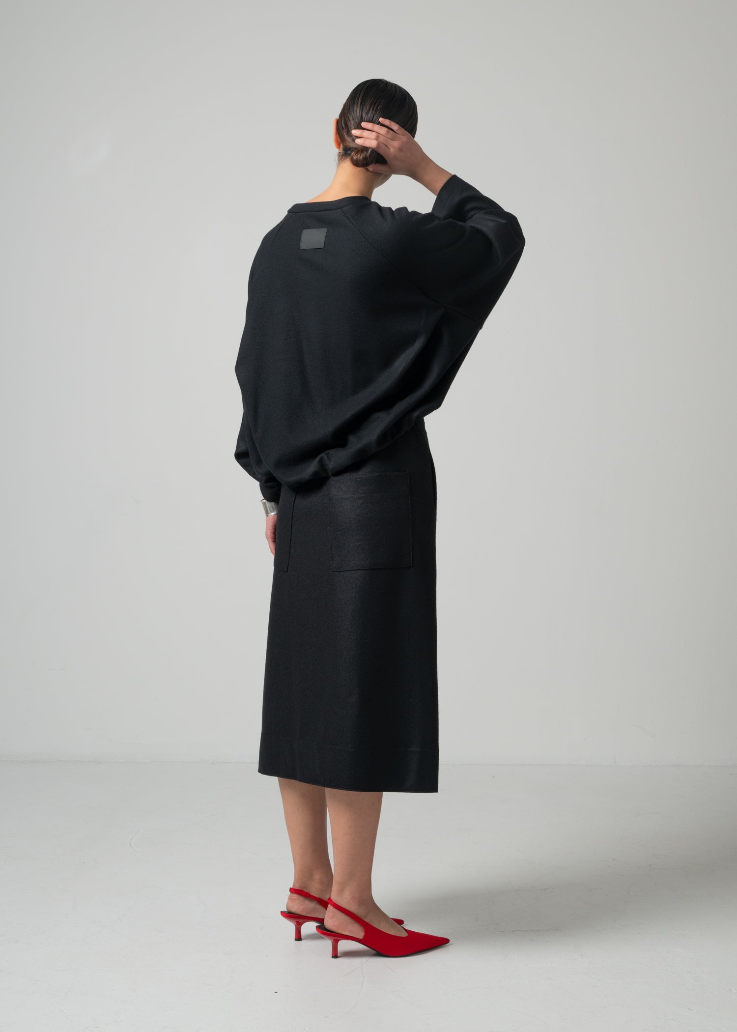 18 ORLY TUCKED SLEEVE TOP / SUPER120S PURE WOOL SPONGY JERSEY - C15