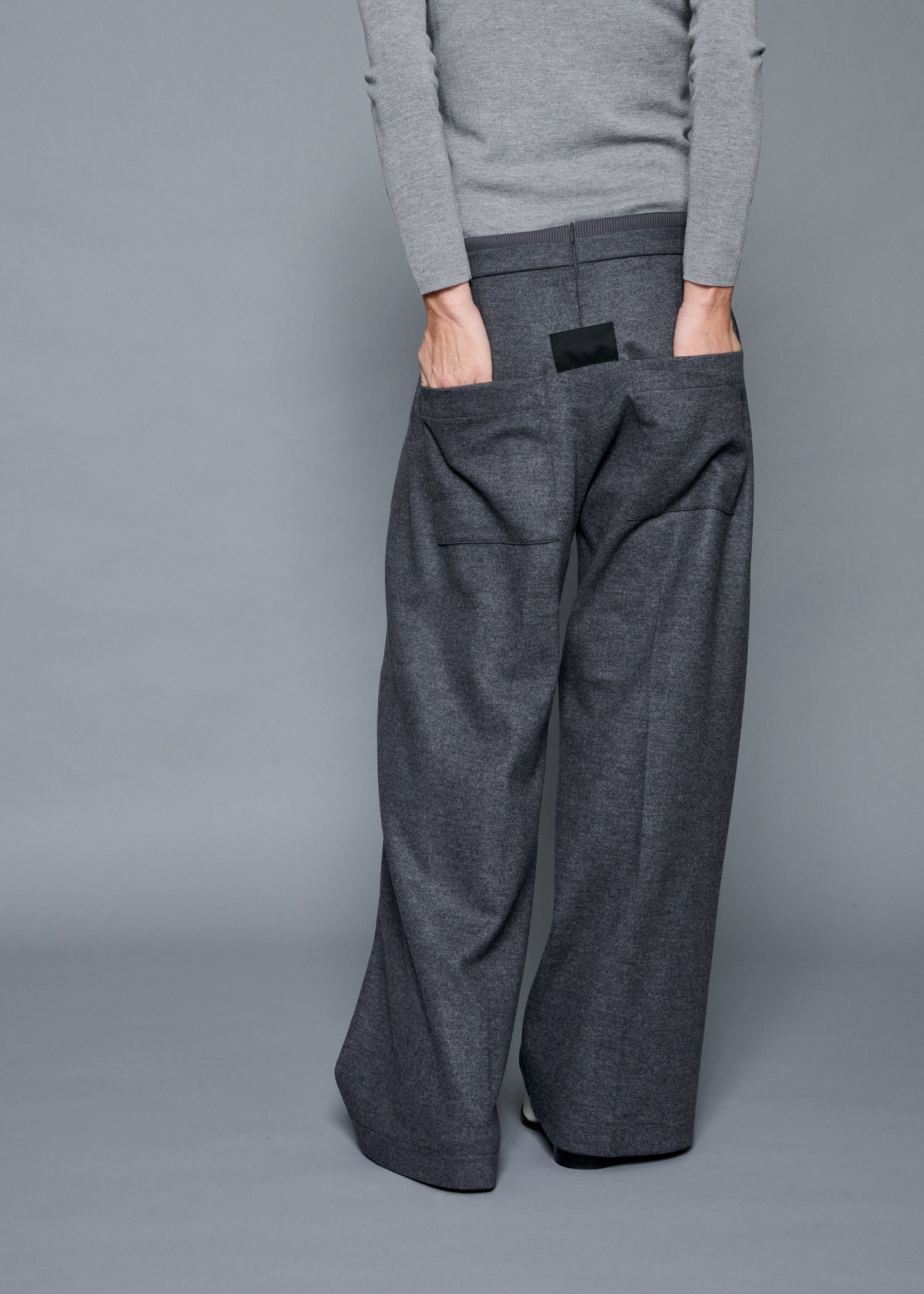 19 ORION WIDE-LEG TROUSERS / SUPER120S PURE WOOL SPONGY JERSEY - C15