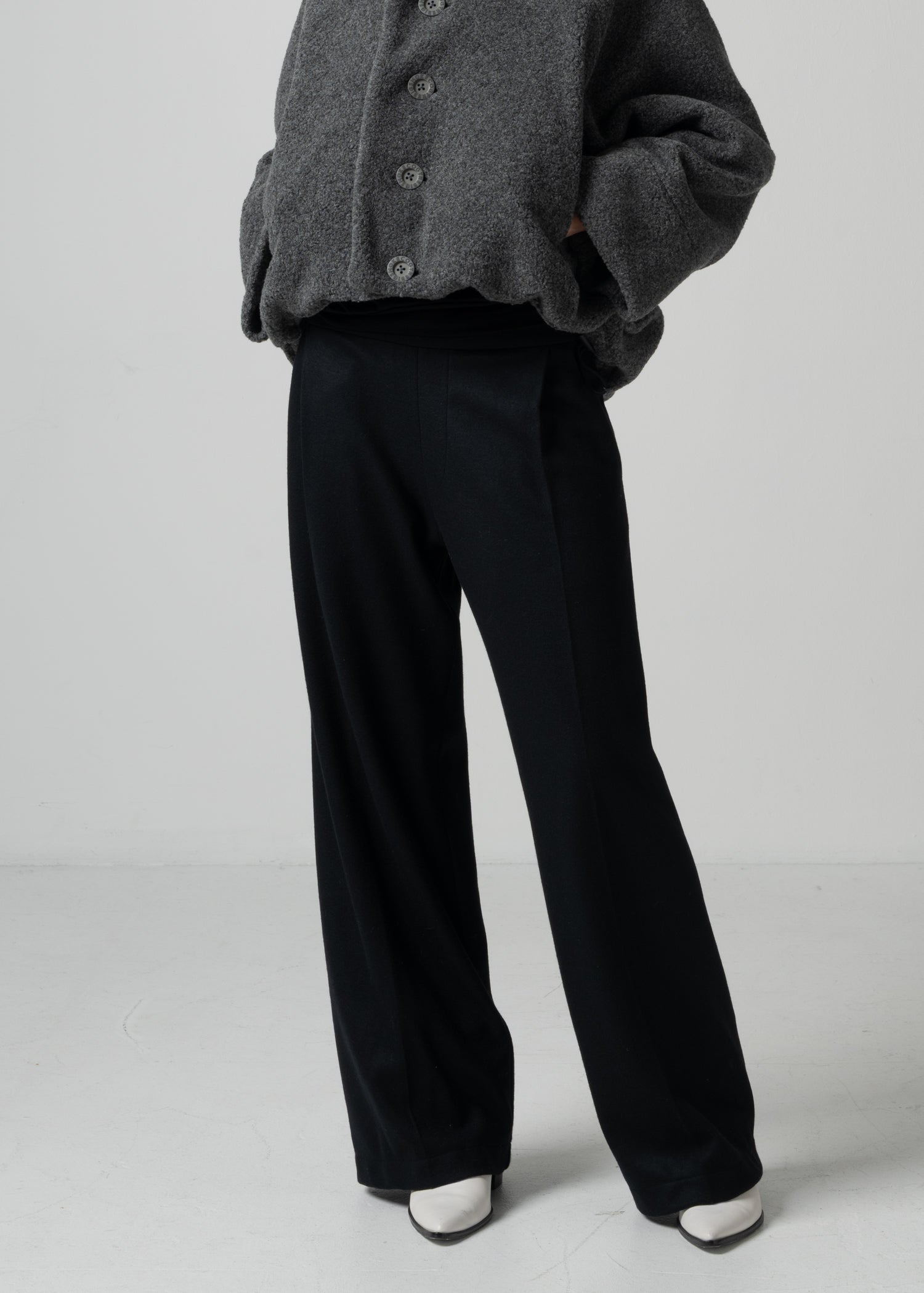 19 ORION WIDE-LEG TROUSERS / SUPER120S PURE WOOL SPONGY JERSEY - C15