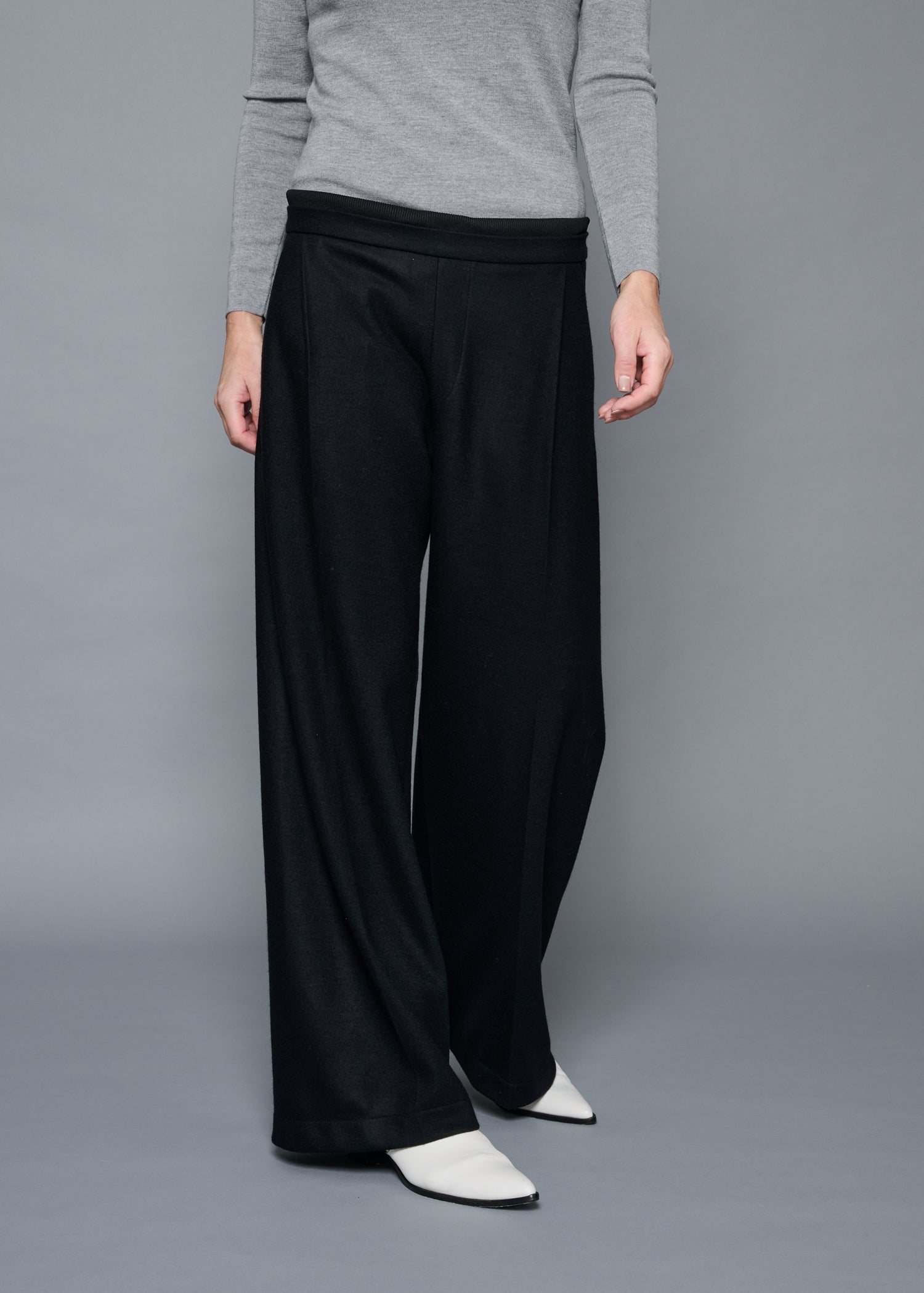 19 ORION WIDE-LEG TROUSERS / SUPER120S PURE WOOL SPONGY JERSEY - C15