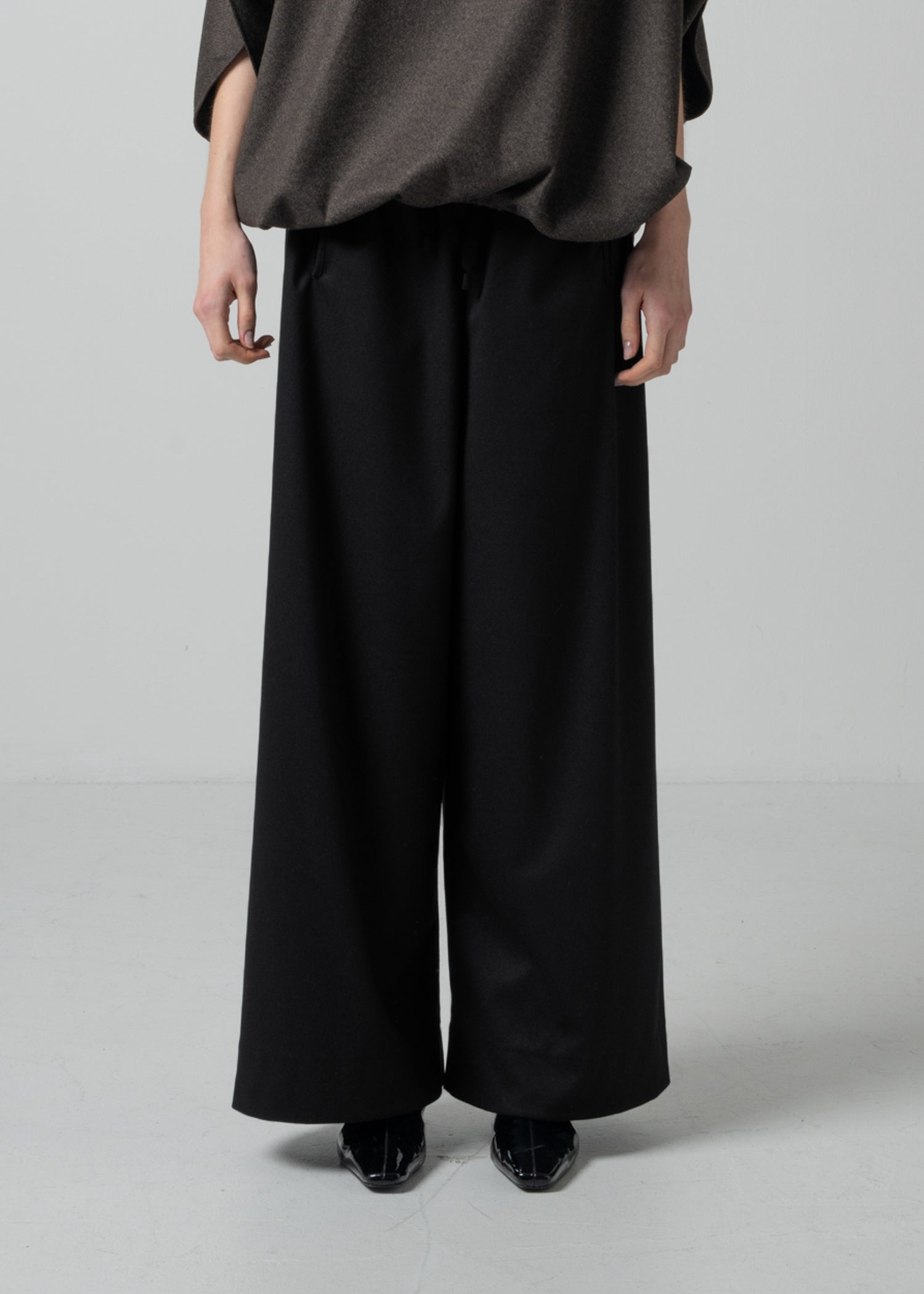 ALISON TROUSERS / SUPER120S PURE WOOL SPONGY JERSEY - ONLINE STORE EXCLUSIVE