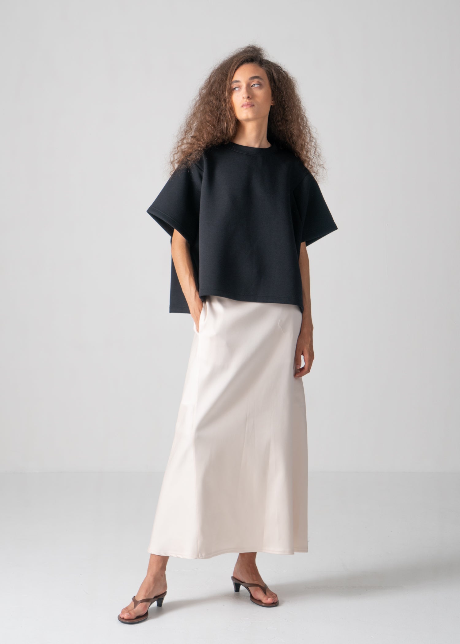 JEMMA T SHIRT, Short length T-shirt, Made in Japan JEMMA T SHIRT, Short length T-shirt, Made in Japan