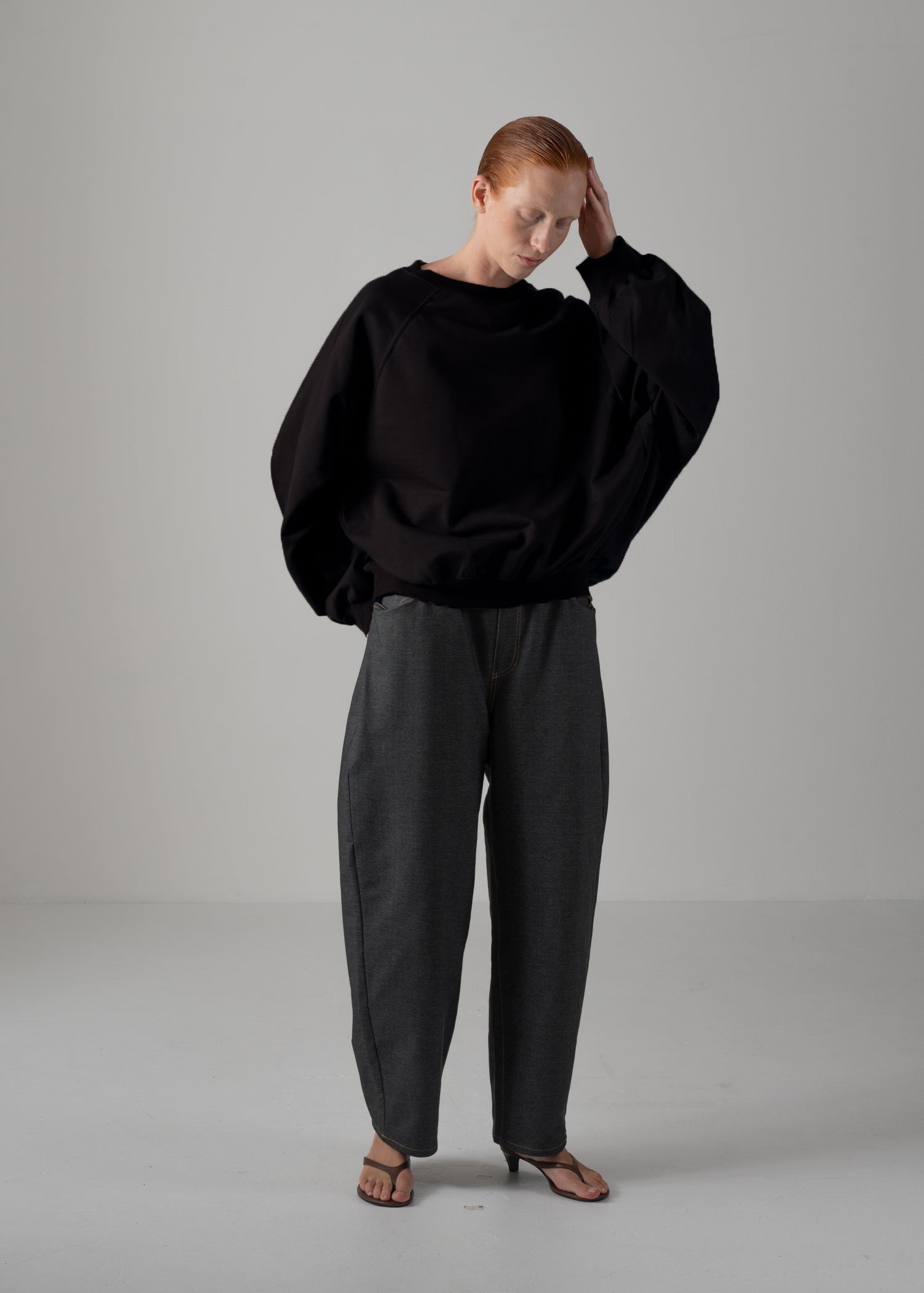 LEILA WIDE CUFF SWEAT SHIRT, Oversized sweatshirt, Made in Japan