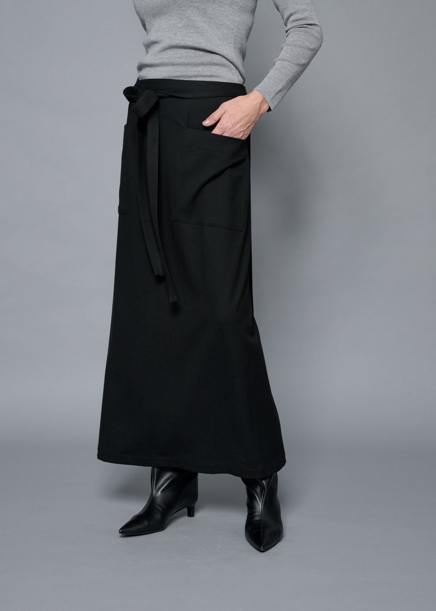 22 MIRANDA WRAP SKIRT / SOFT FLANNEL SUITING - C15