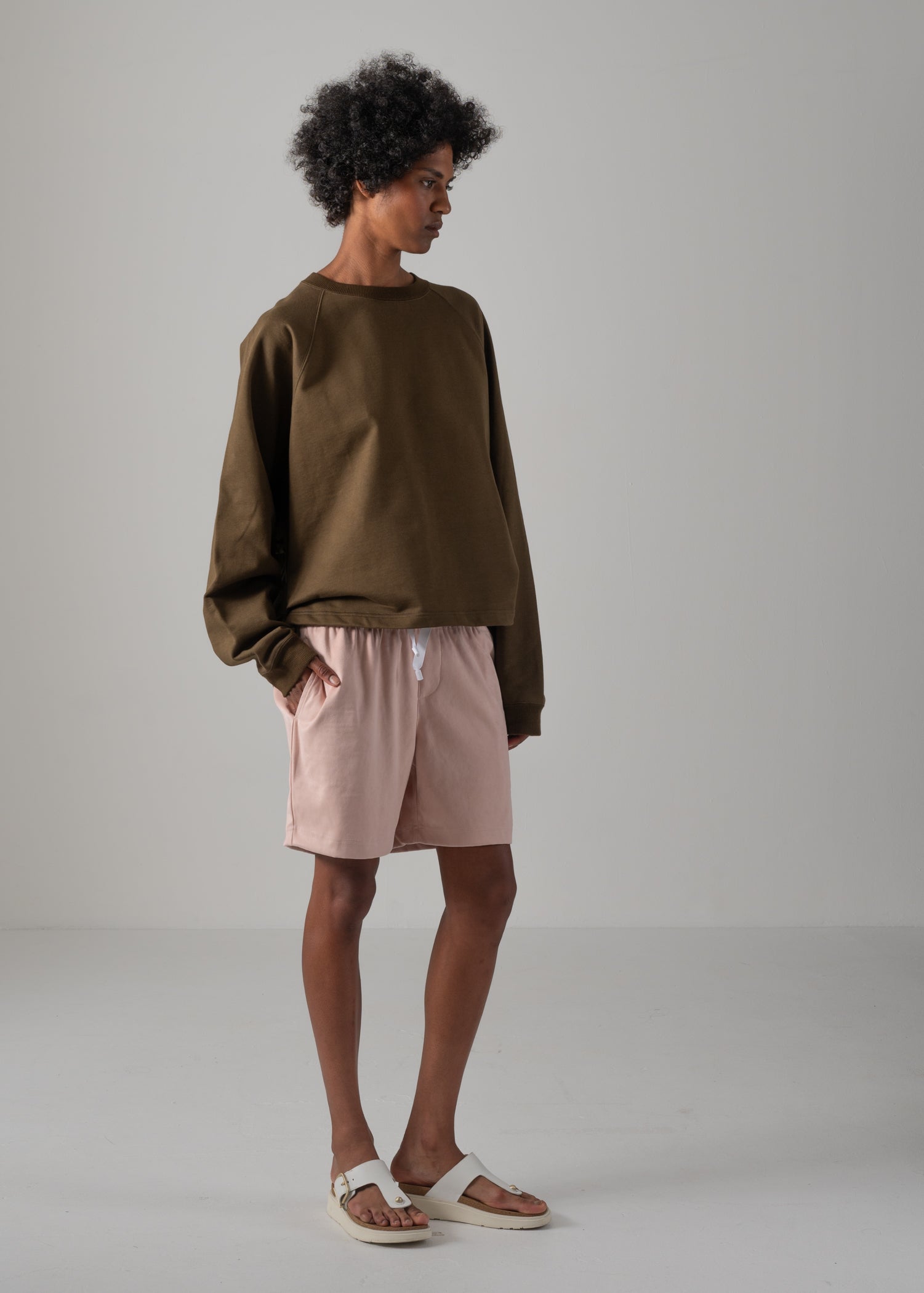 トップス COGTHEBIGSMOKE KAYA TUCKED HEM TOP KAYA TUCKED HEM TOP, Wide-body, short-length sweatshirt, Made in