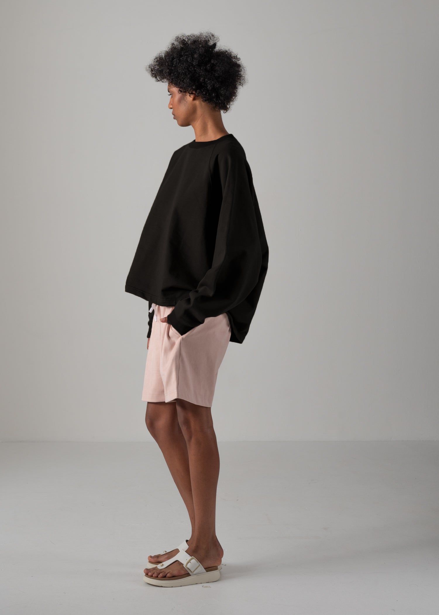 トップス COGTHEBIGSMOKE KAYA TUCKED HEM TOP KAYA TUCKED HEM TOP, Wide-body, short-length sweatshirt, Made in