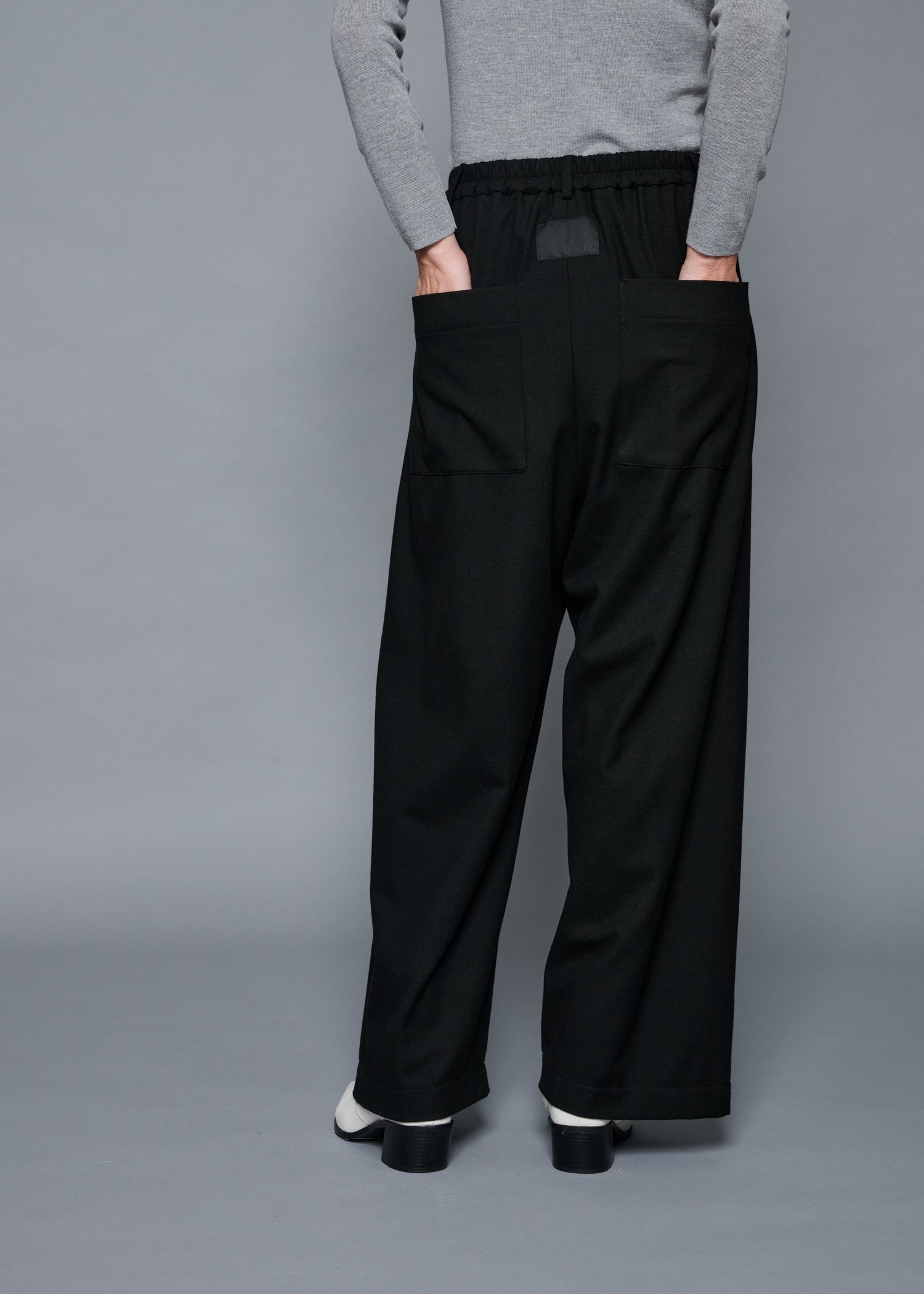 23 LUCY BAGGY TROUSERS / SOFT FLANNEL SUITING - C15
