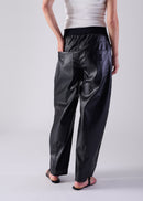 27 NOEL BARREL TROUSERS / VEGAN LEATHER - C14