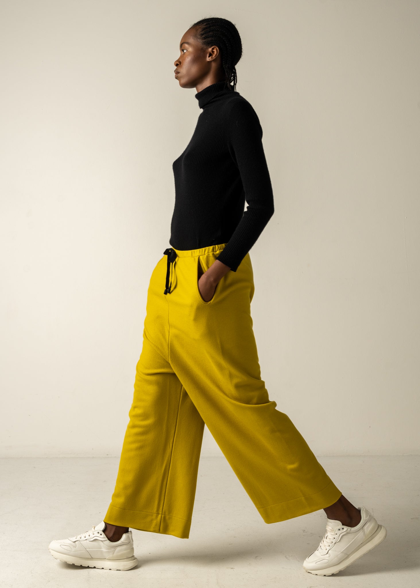 Flowing viscose and linen trousers, yellow | 