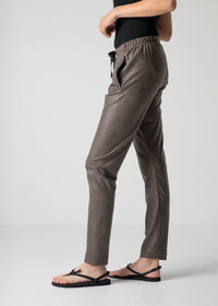 29 ELLY TROUSERS / HIGH STRETCH VEGAN LEATHER - C12