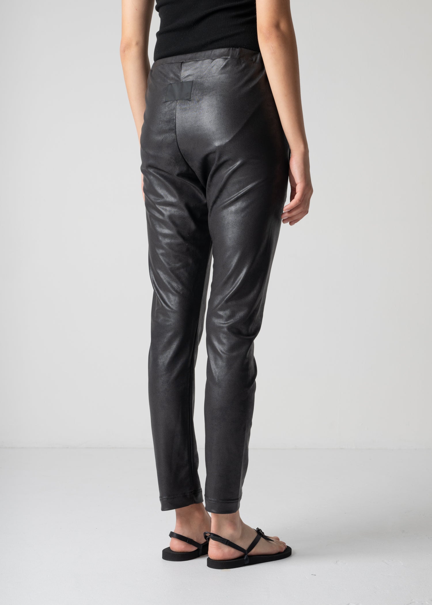 29 ELLY TROUSERS / HIGH STRETCH VEGAN LEATHER - C12