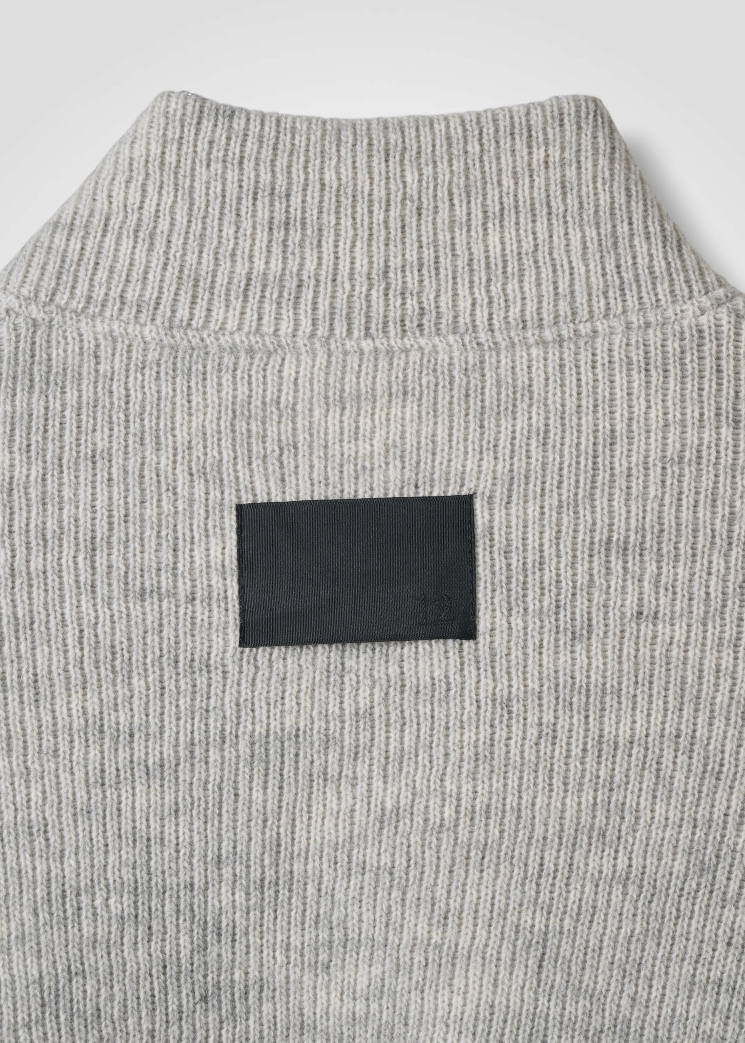 34 LANEY PUFFY MA-1 / CHUNKY RIB JERSEY - C15