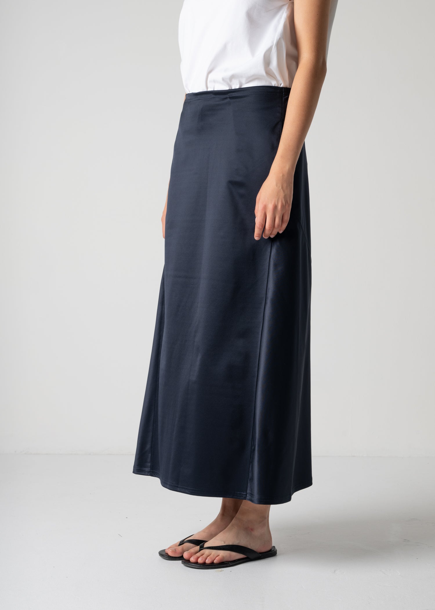 37 JENIFFER FLAIR SKIRT / SILKY SATIN JERSEY - C12