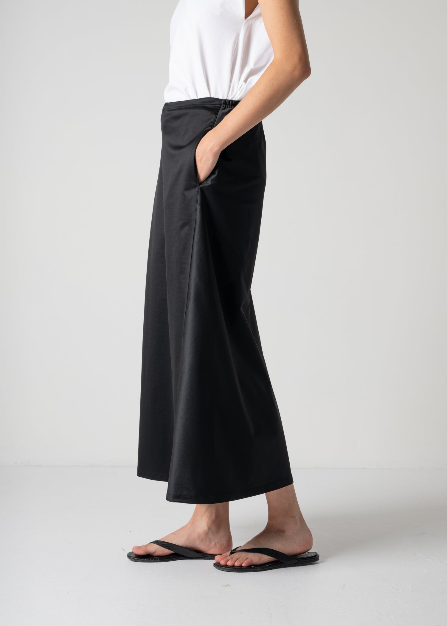 37 JENIFFER FLAIR SKIRT / SILKY SATIN JERSEY - C12