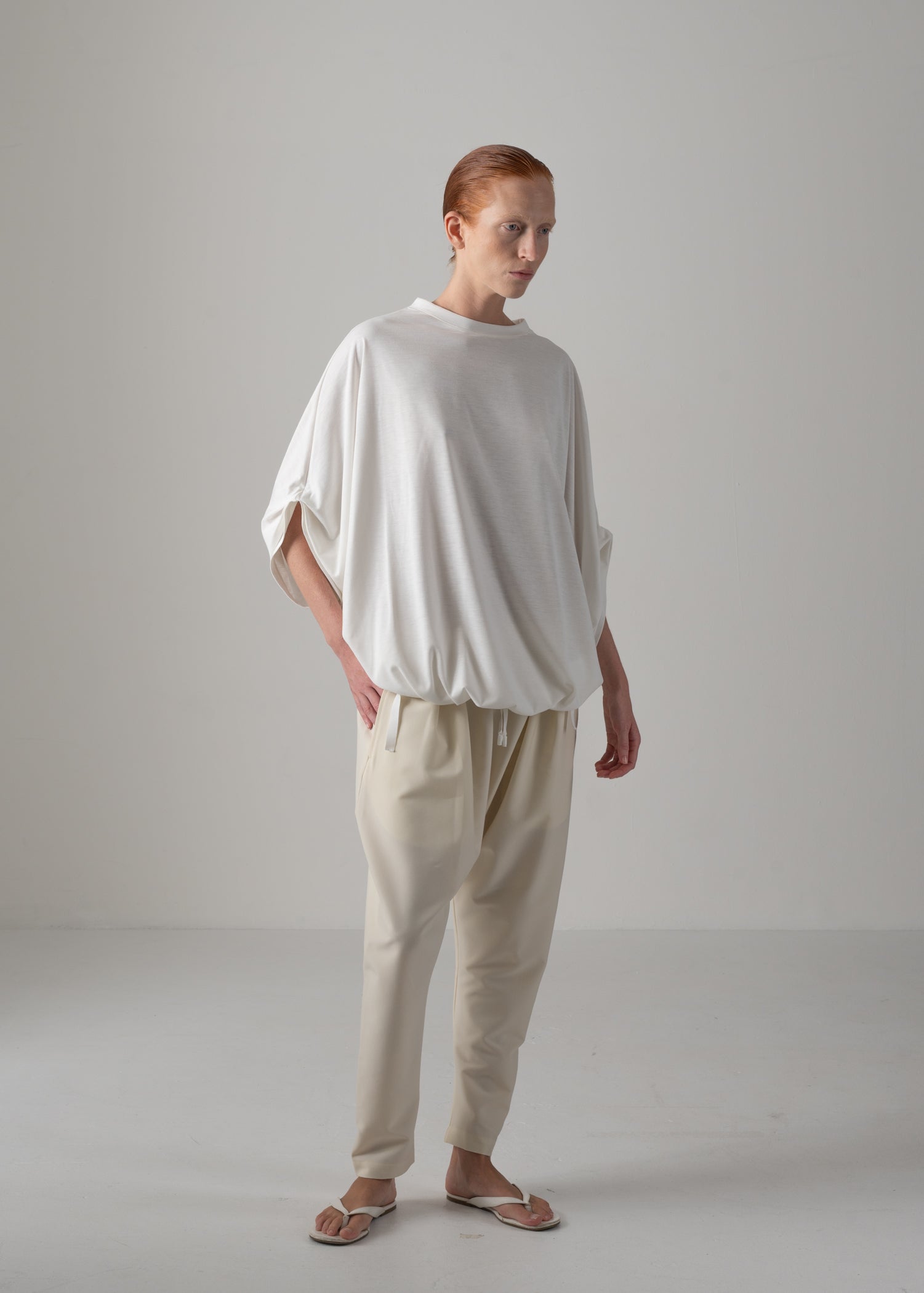 37 NARIAH TUCKED SLEEVE TOP / RECYCLED PE JERSEY - C14