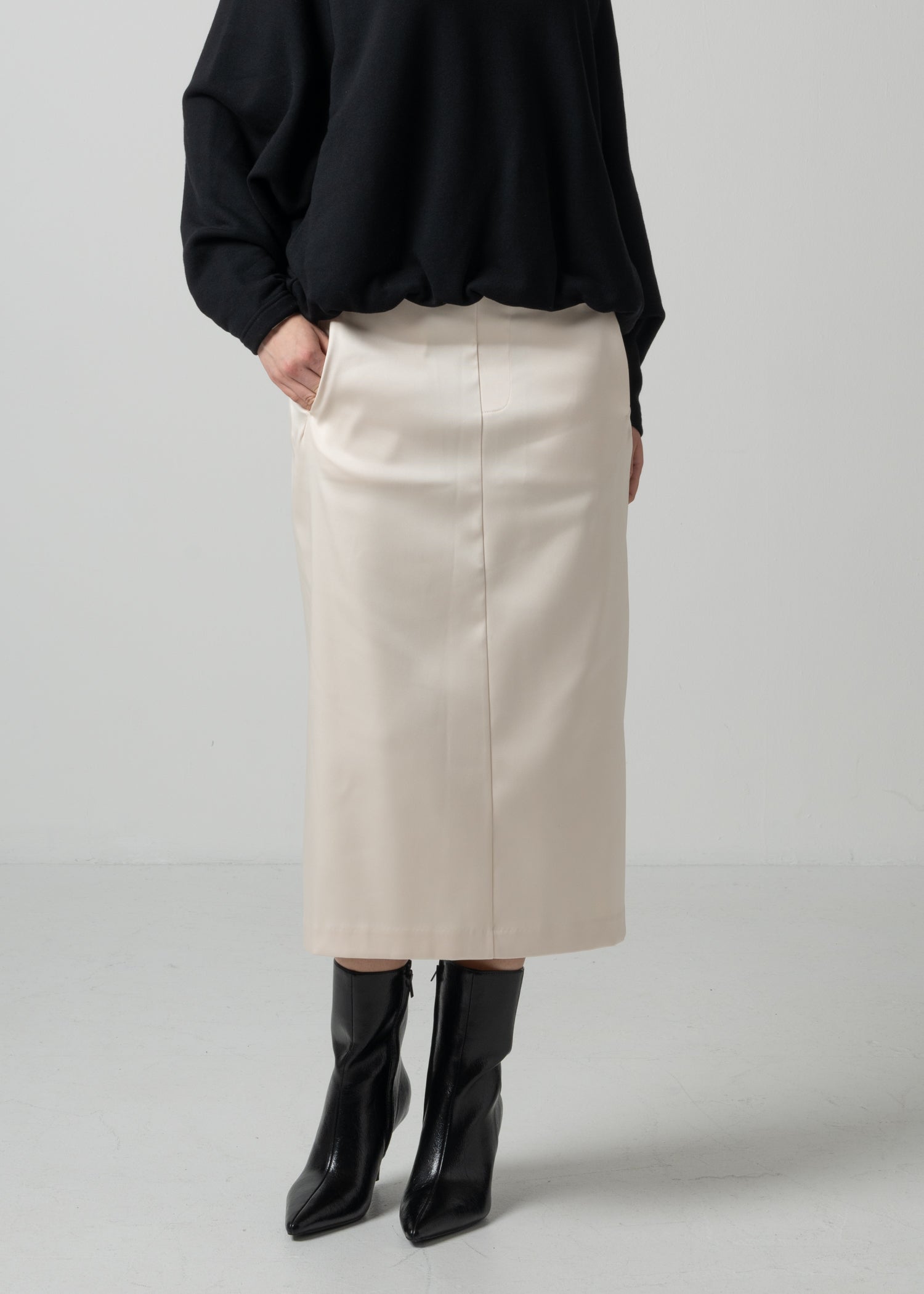 03 OKSANA SKIRT / DUCHESS SATIN STRETCH - C15