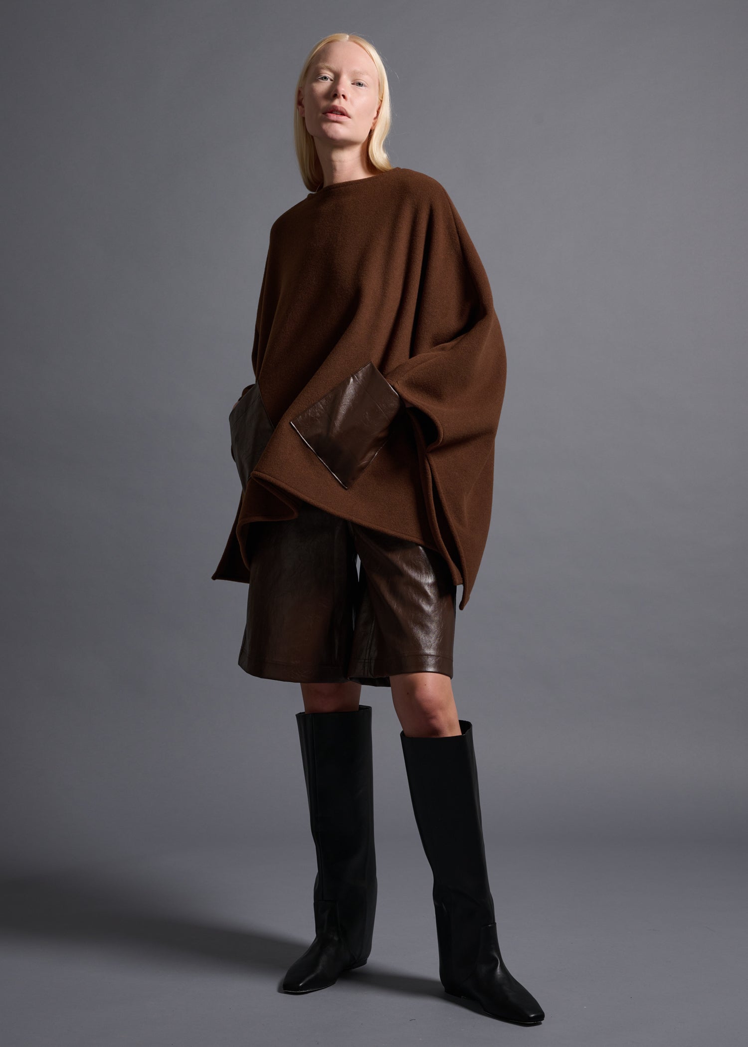 43 MILA PONCHO TOP / WOOL BLENDED ITALIAN FLEECE - C13