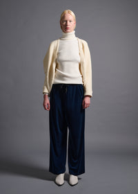 Long-sleeved bolero, milk, cogthebigsmoke, one size fits all, sustainable fashion, less is more, made in Japan, quiet luxury, minimalist