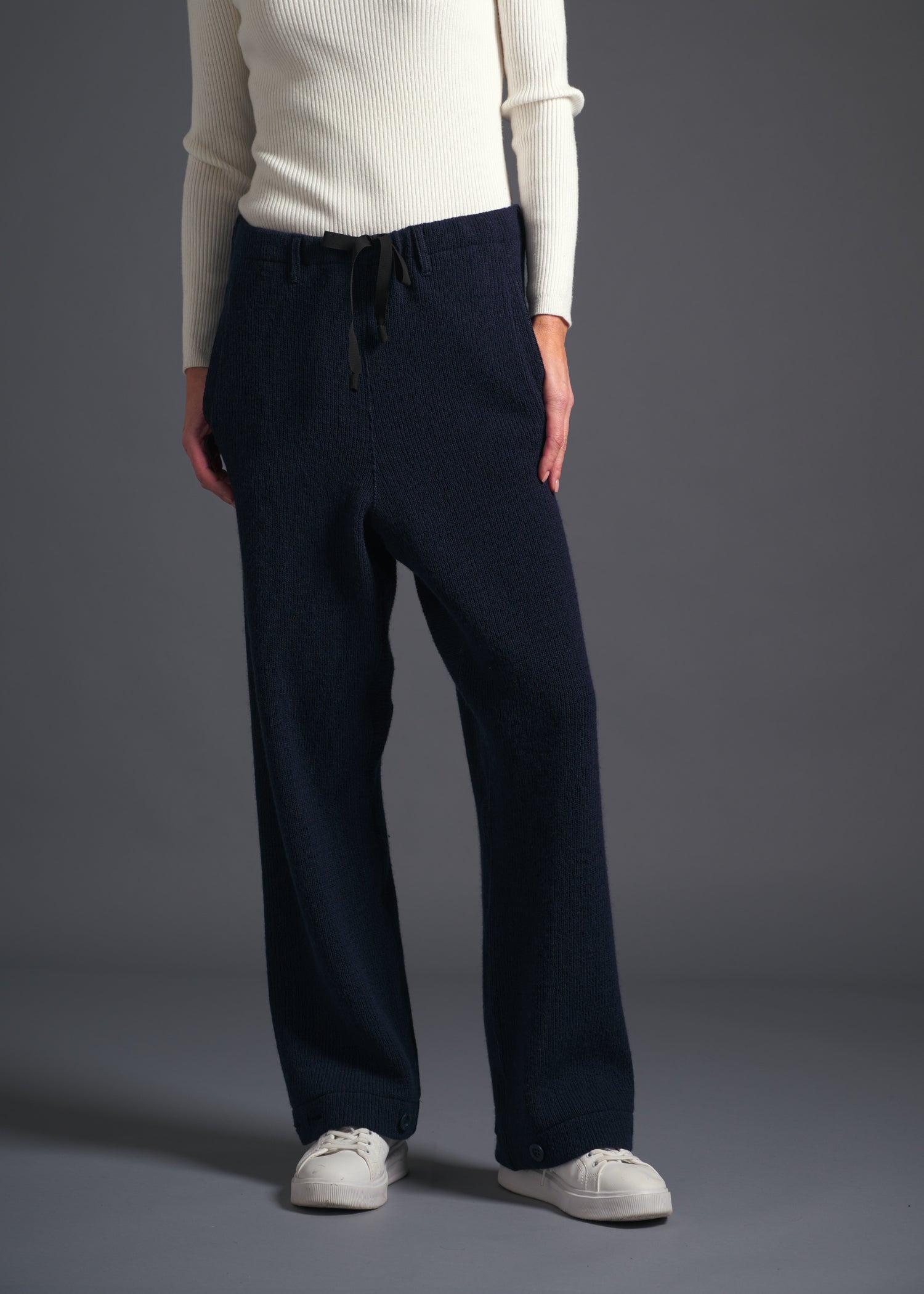 1 / 39NAVY