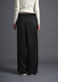 Wide leg cargo trousers, black, cogthebigsmoke, one size fits all, sustainable fashion, less is more, made in Japan, quiet luxury, minimalist