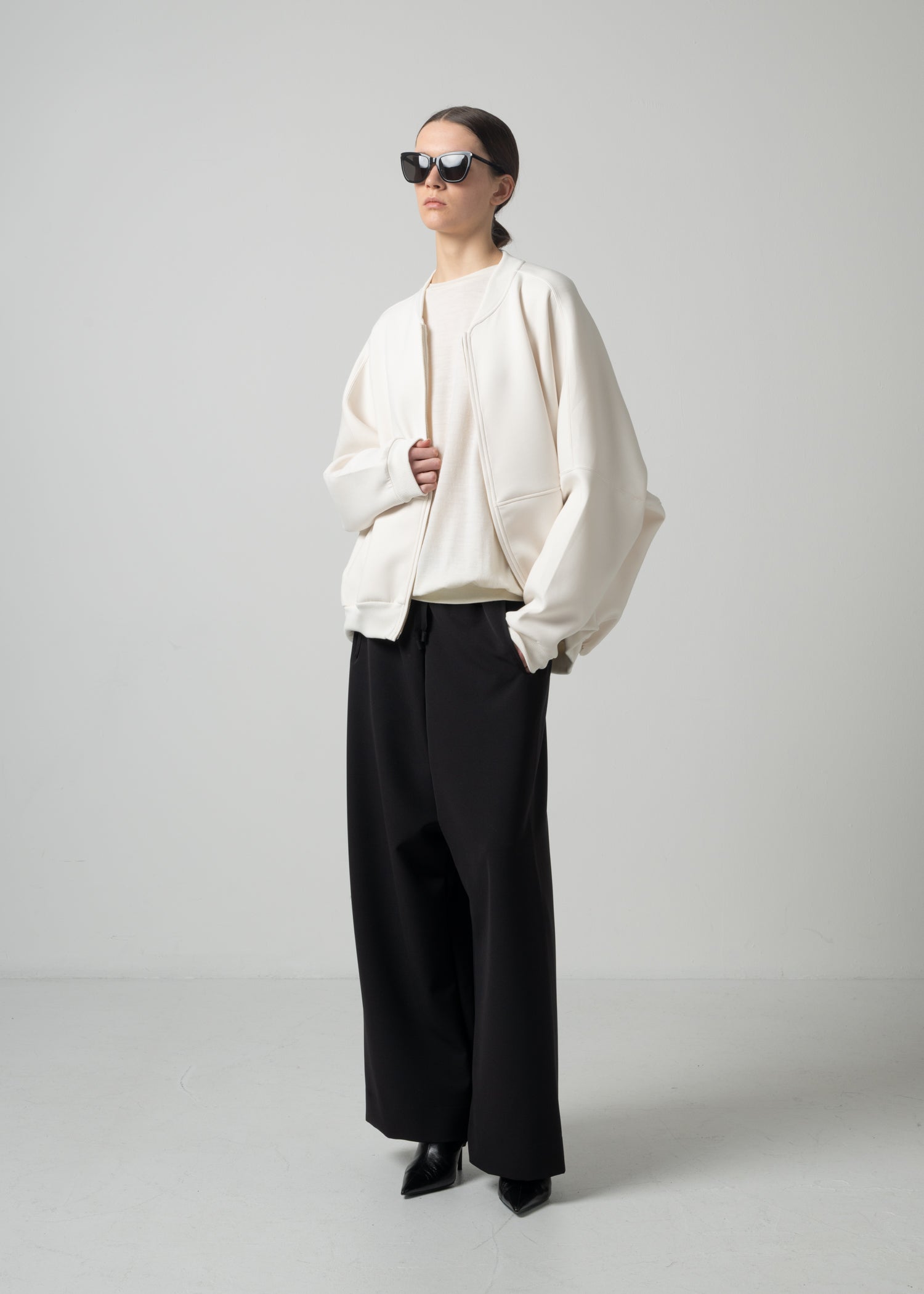 52 OLLIE ZIP UP BLOUSON / COCOON JERSEY - C15