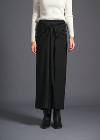 3-way wrap skirt, black, cogthebigsmoke, one size fits all, sustainable fashion, less is more, made in Japan, quiet luxury, minimalist