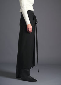 3-way wrap skirt, black, cogthebigsmoke, one size fits all, sustainable fashion, less is more, made in Japan, quiet luxury, minimalist