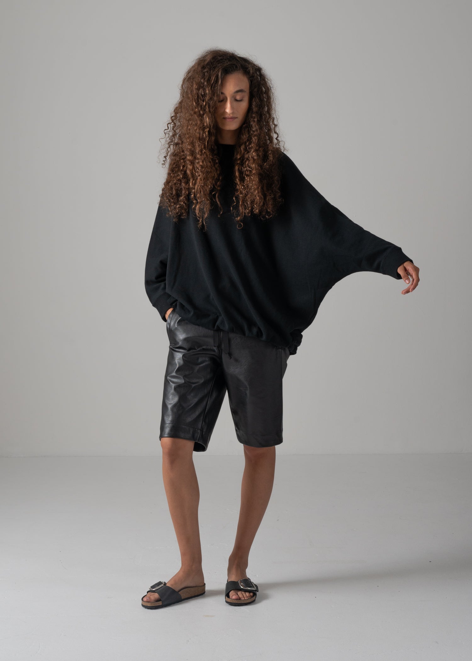 cogthebigsmoke NAOMI STINGRAY TOP 新品未使用 NAOMI STINGRAY TOP, クルーネックドルマンスリーブスウェットトップ