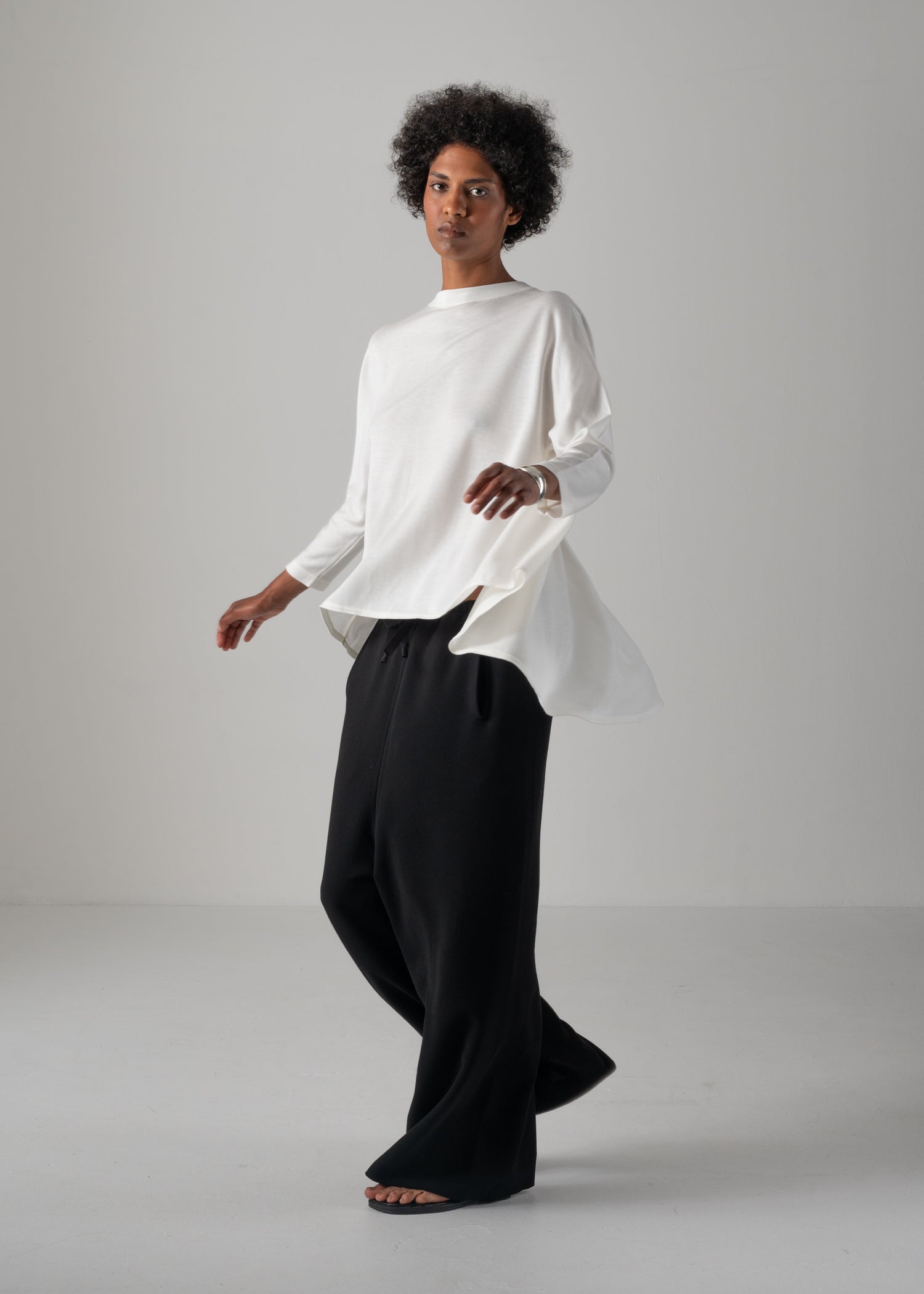ABBY TOP, クルーネック長袖トップス, Made in Japan | COGTHEBIGSMOKE