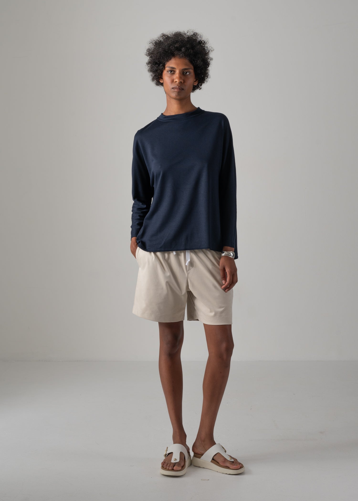 ABBY TOP, クルーネック長袖トップス, Made in Japan | COGTHEBIGSMOKE