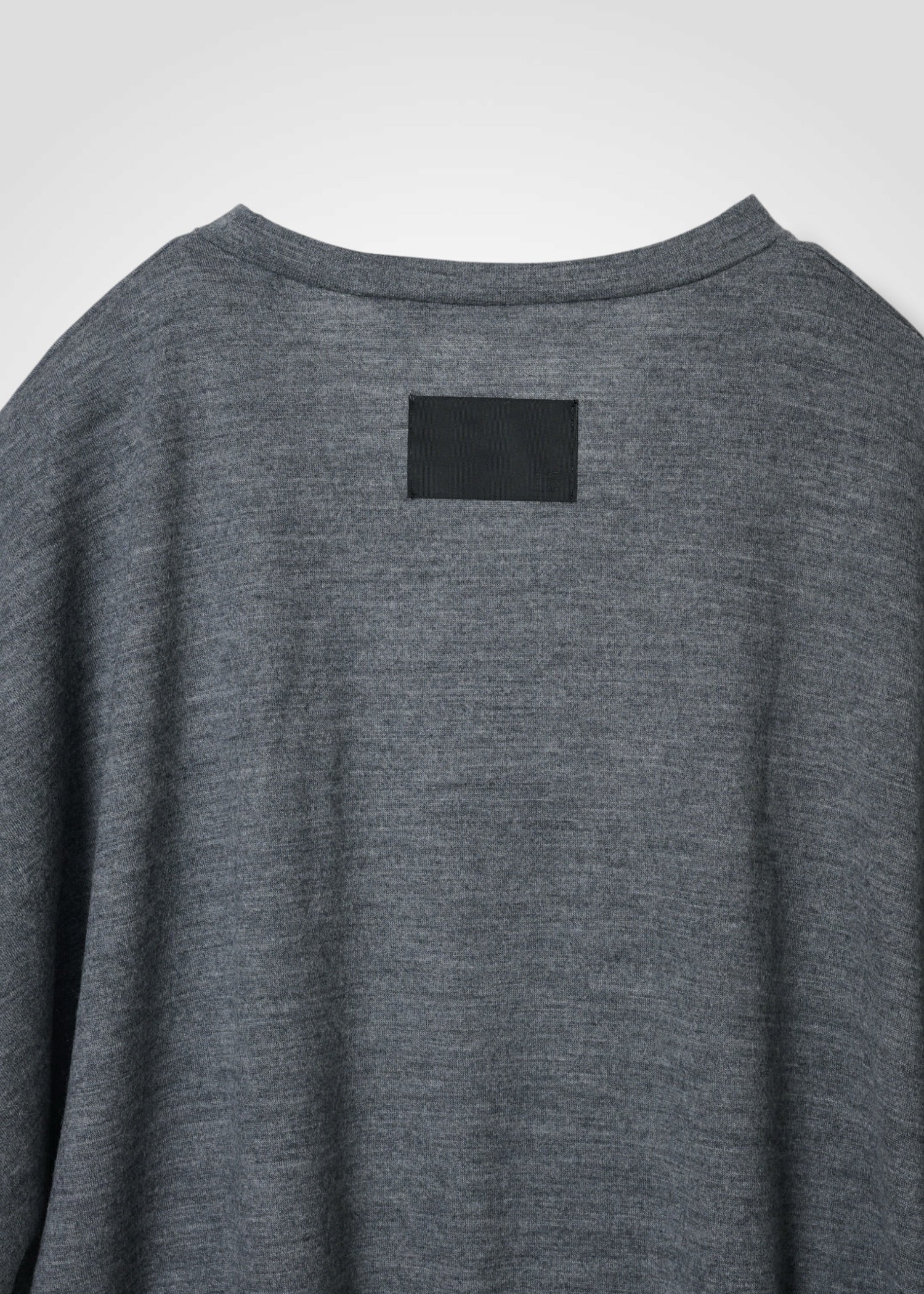 61 ORI V NECK TOP / MILLED WASHABLE JERSEY - C15