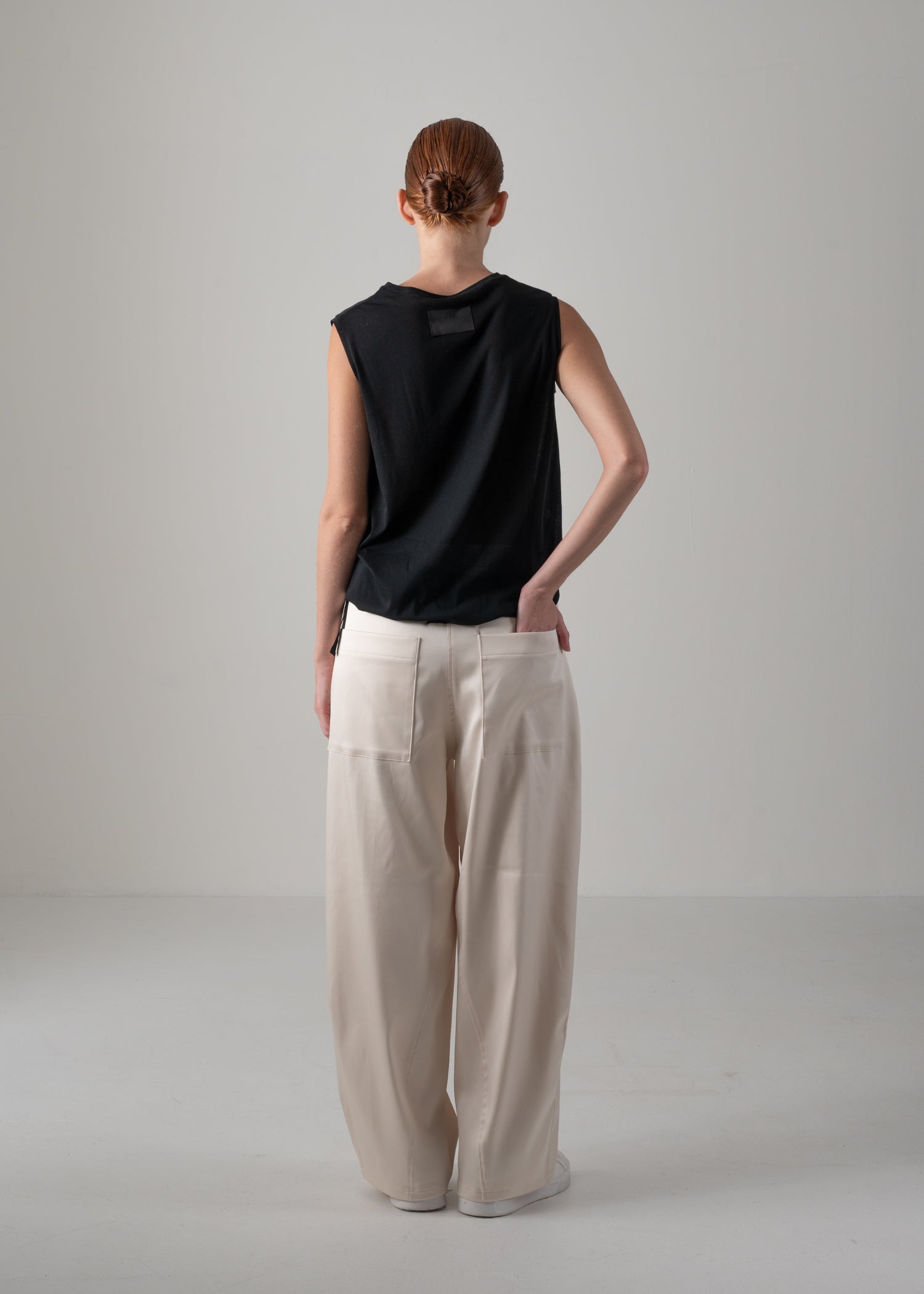 09 NELLY SLEEVELESS TOP / SUPER LIGHT COTTON JERSEY - C14